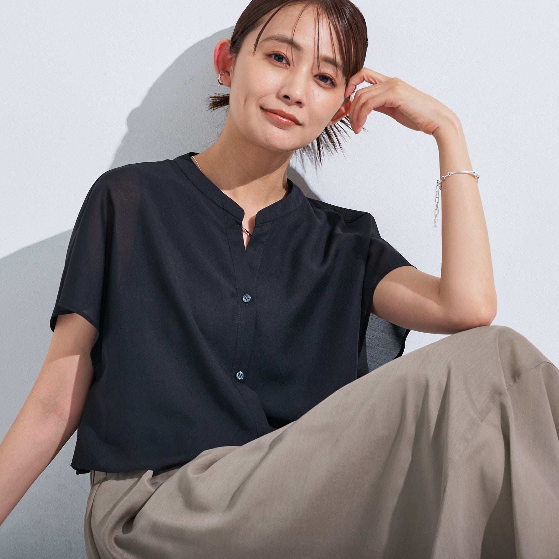 インディヴィ INDIVI 【洗える／エアリー】ティアードブラウス （ブラック(019)） ブラック(019)