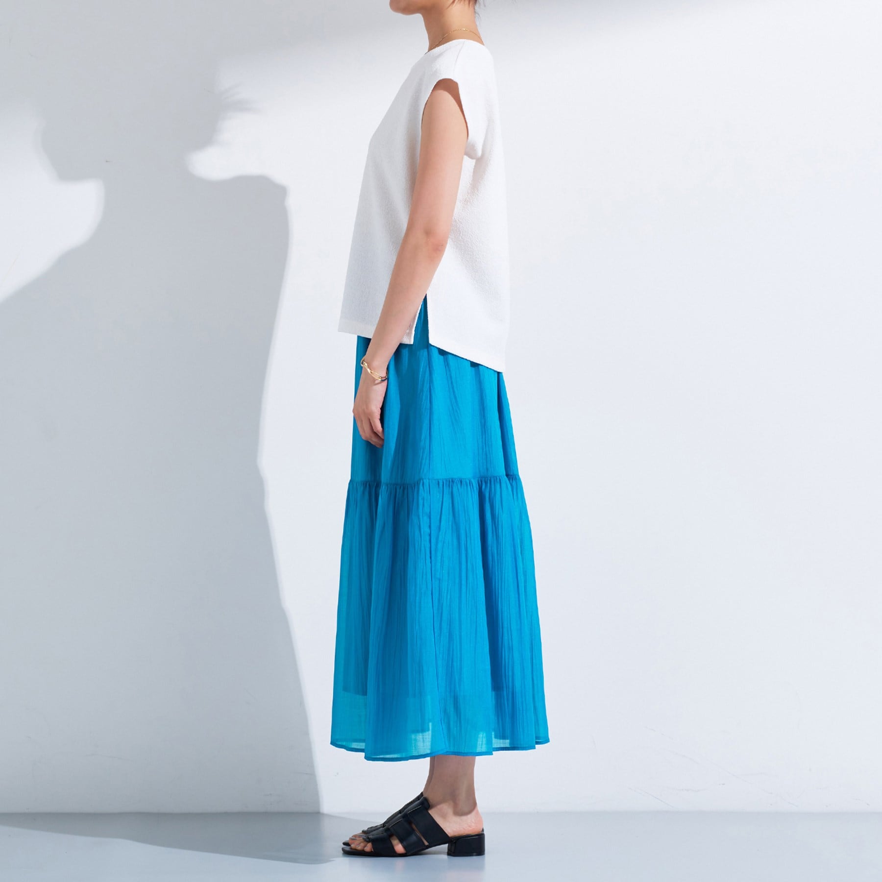 インディヴィ INDIVI 【2点セット／着回し◎】ノースリーブ＆ティアードスカート カセット服 （ブルーグリーン(597)） ブルーグリーン(597)