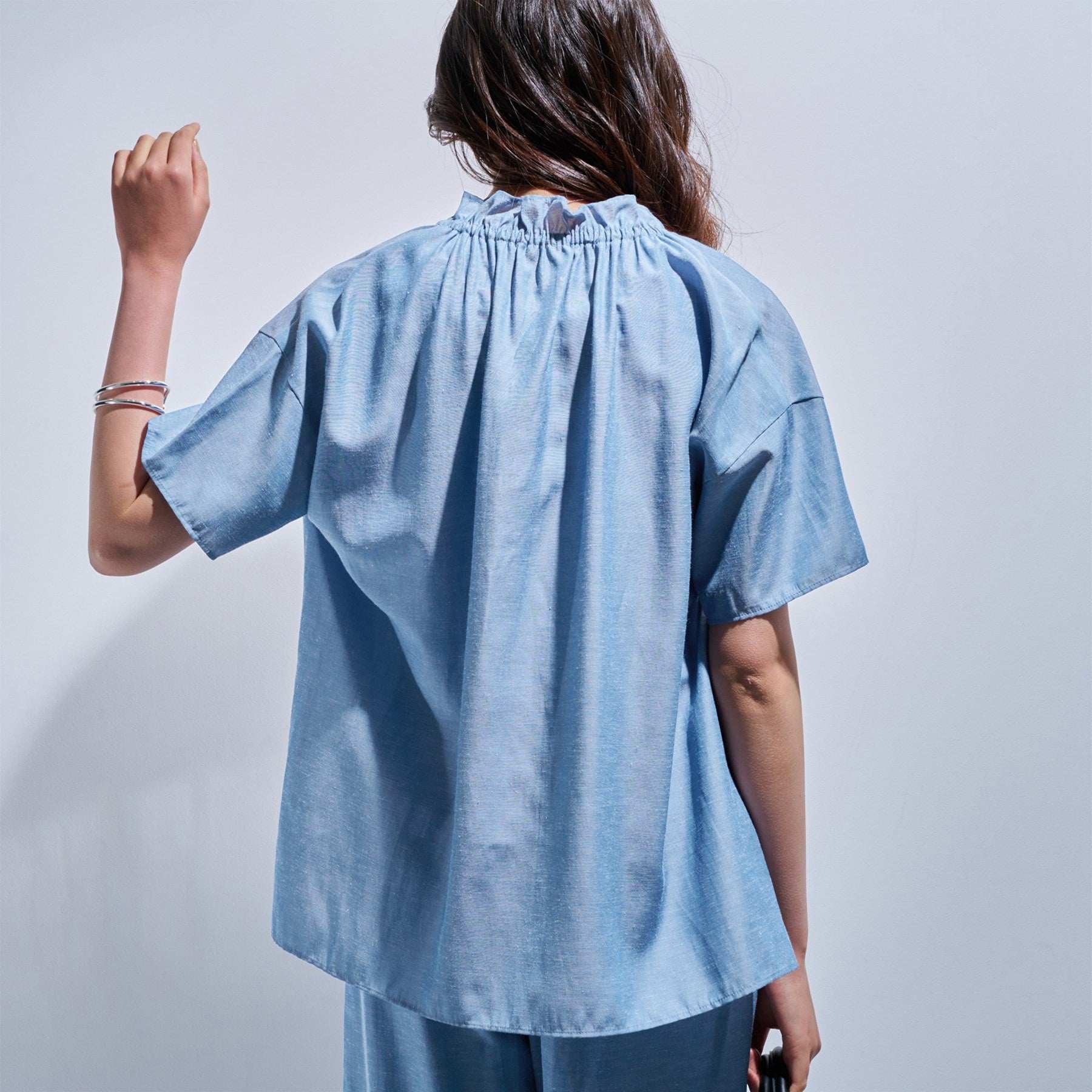 インディヴィ INDIVI 【日本製／SETUP可能】ソフトダンガリーブラウス