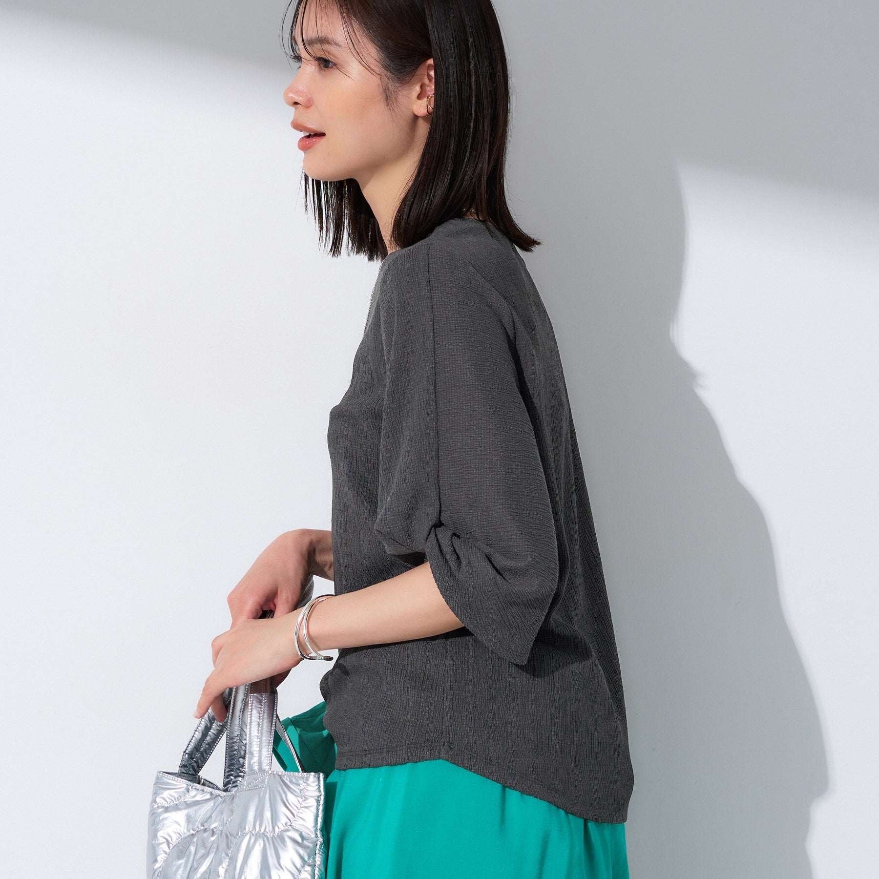 インディヴィ INDIVI 【UV／吸水速乾】凹凸素材ねじり袖トップス （チャコールグレー(014)） チャコールグレー(014)