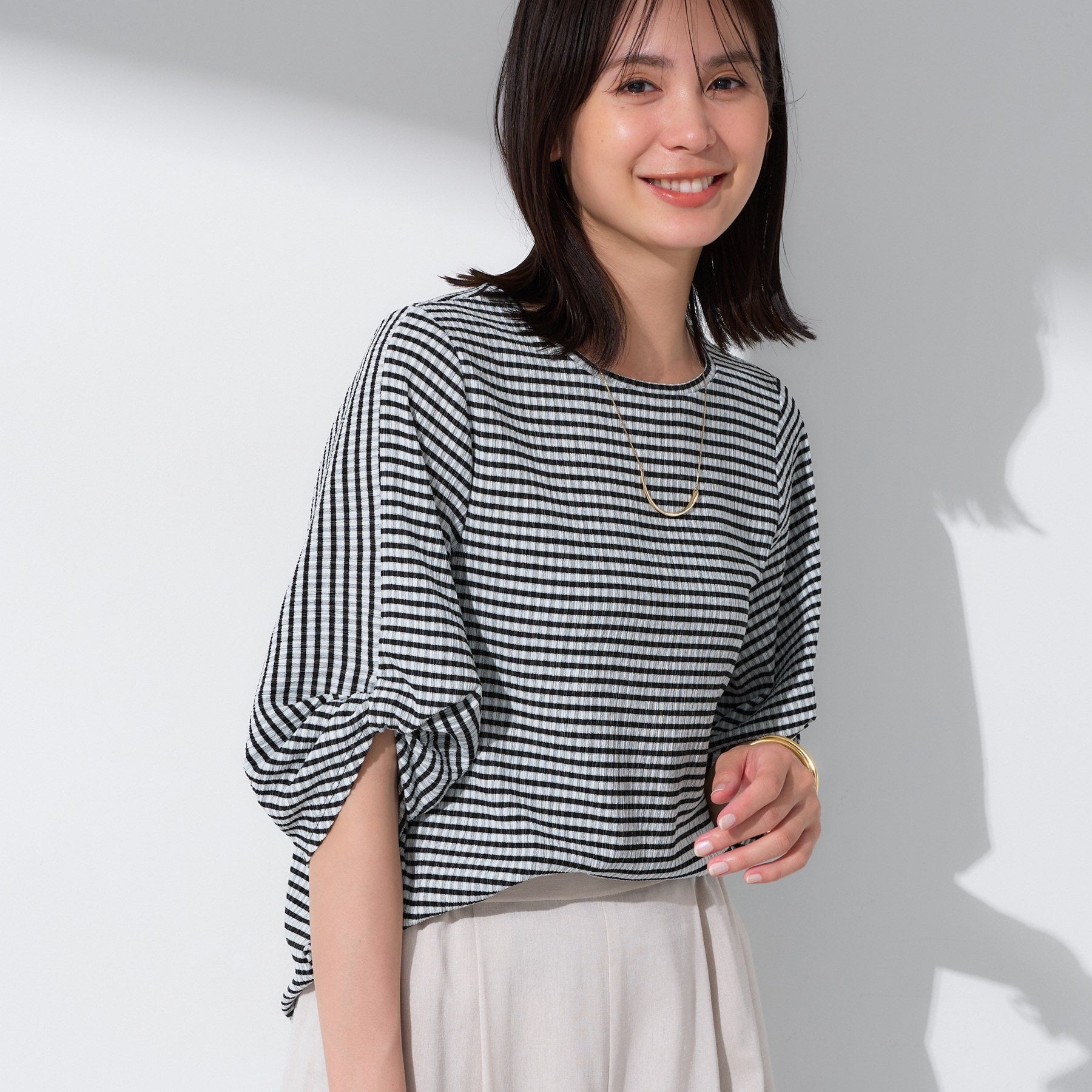 インディヴィ INDIVI 【UV／吸水速乾】凹凸素材ねじり袖トップス （チャコールグレー(014)） チャコールグレー(014)