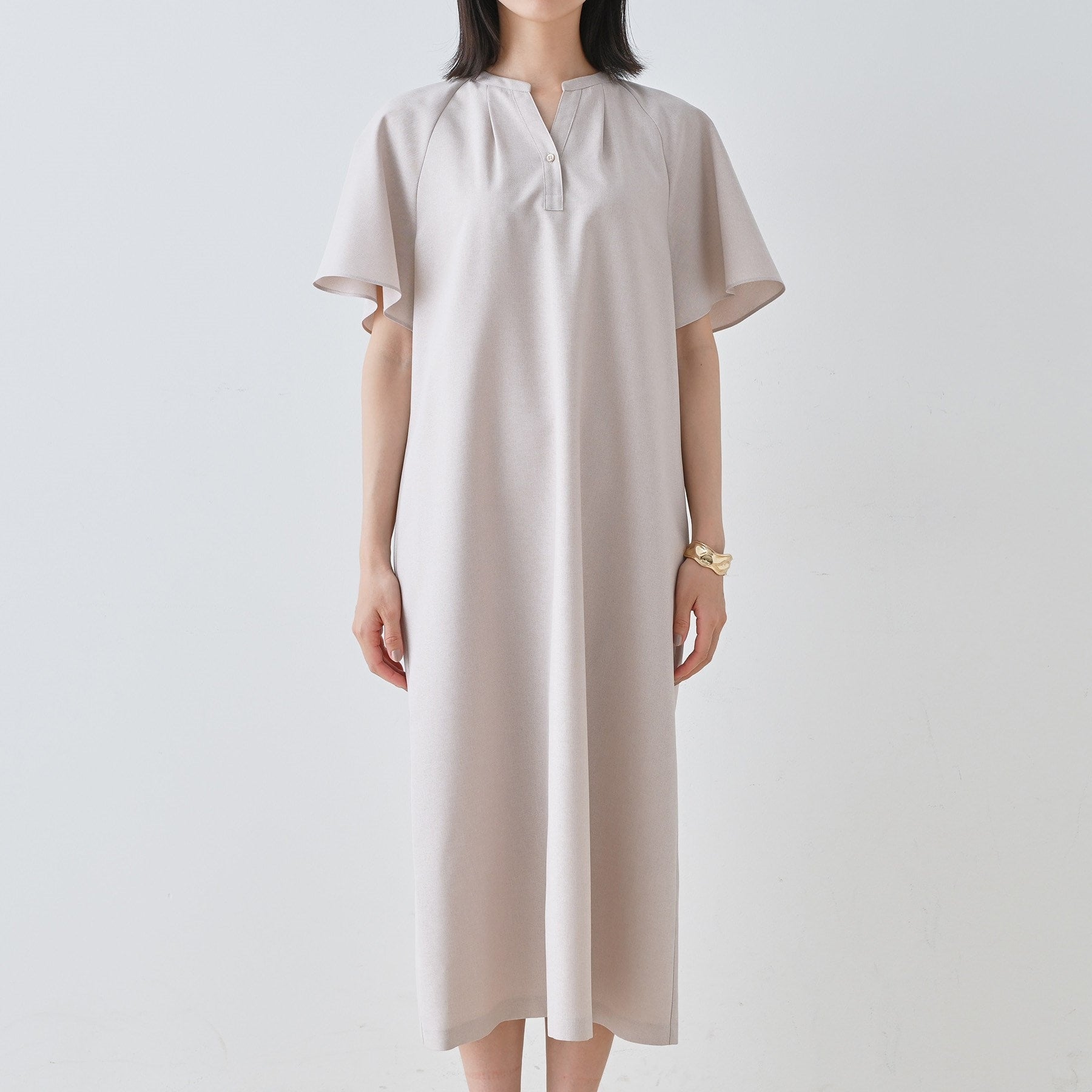 インディヴィ INDIVI 【しわになりにくい】麻調ストレートラインワンピース （ライトベージュ(051)） ライトベージュ(051)