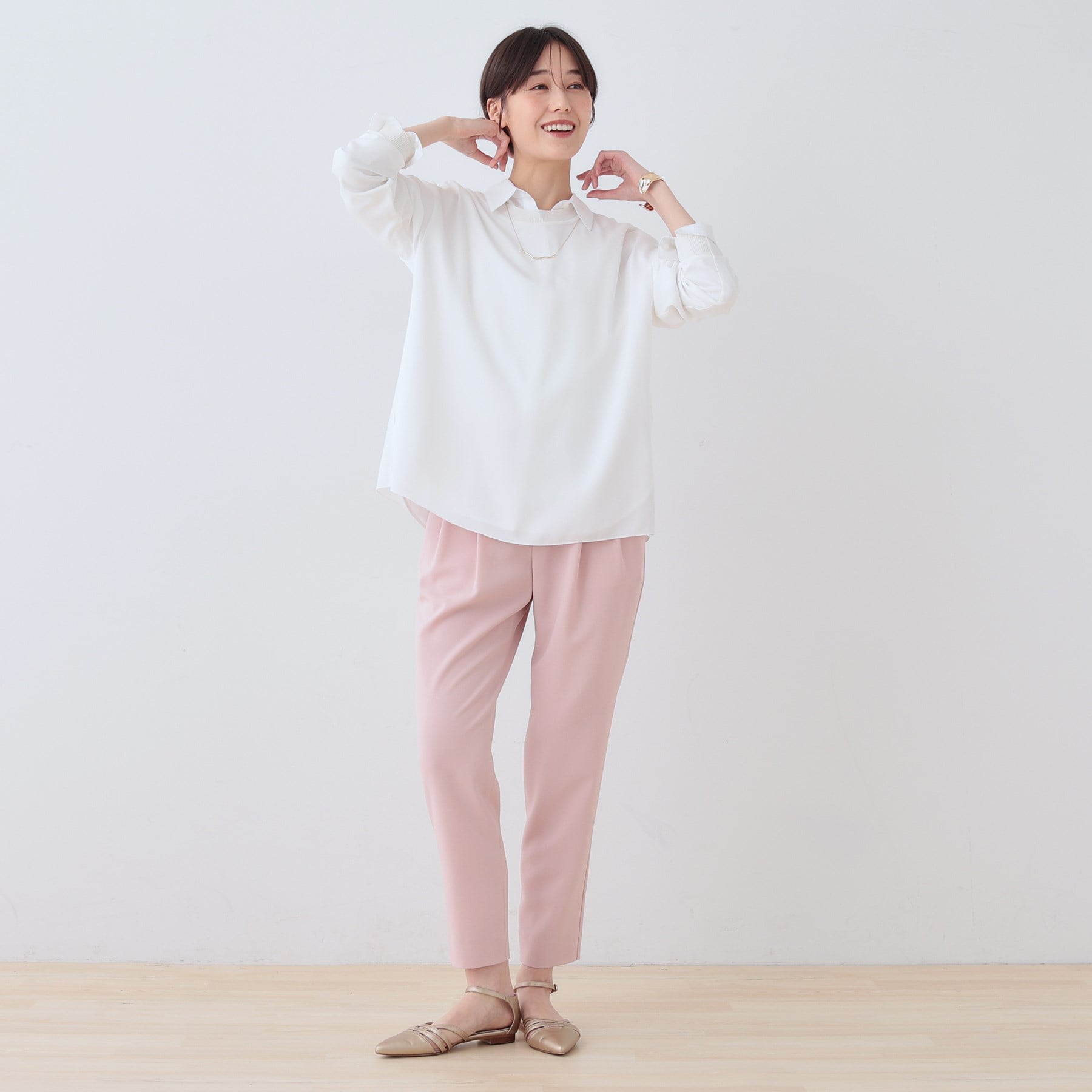 インディヴィ INDIVI 【洗える／ストレッチ】タックテーパードパンツ （ライトベージュ(051)） ライトベージュ(051)