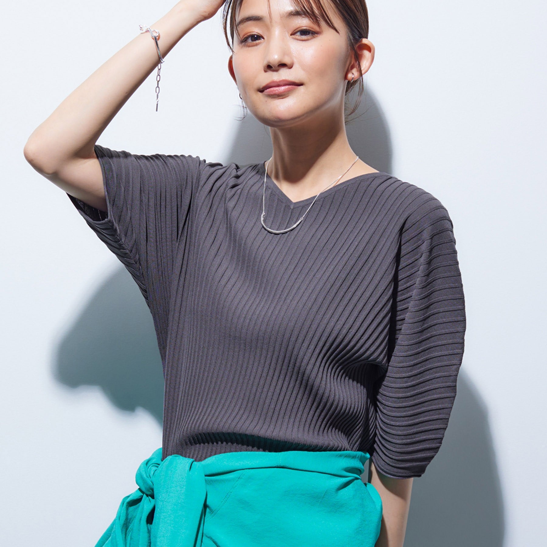 インディヴィ INDIVI 【体型カバー】ドライタッチストレッチニット （チャコールグレー(014)） チャコールグレー(014)