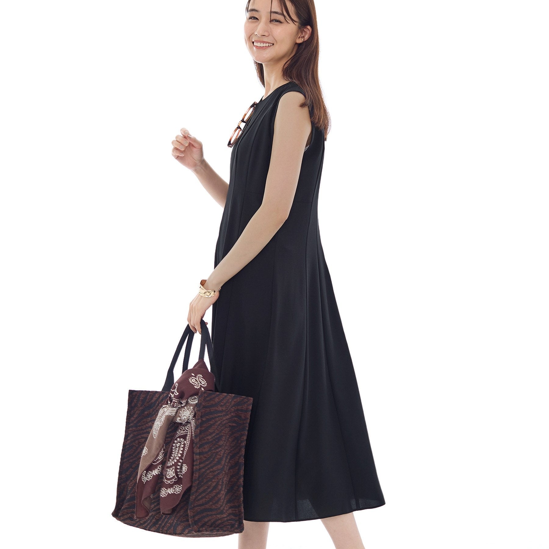 インディヴィ INDIVI 【着る日傘／UVケア／接触冷感】ノースリーブワンピース （チャコールグレー(013)） チャコールグレー(013)