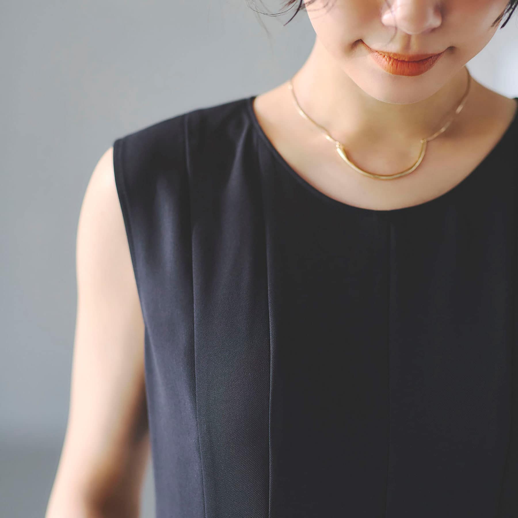 インディヴィ INDIVI 【着る日傘／UVケア／接触冷感】ノースリーブワンピース （チャコールグレー(013)） チャコールグレー(013)