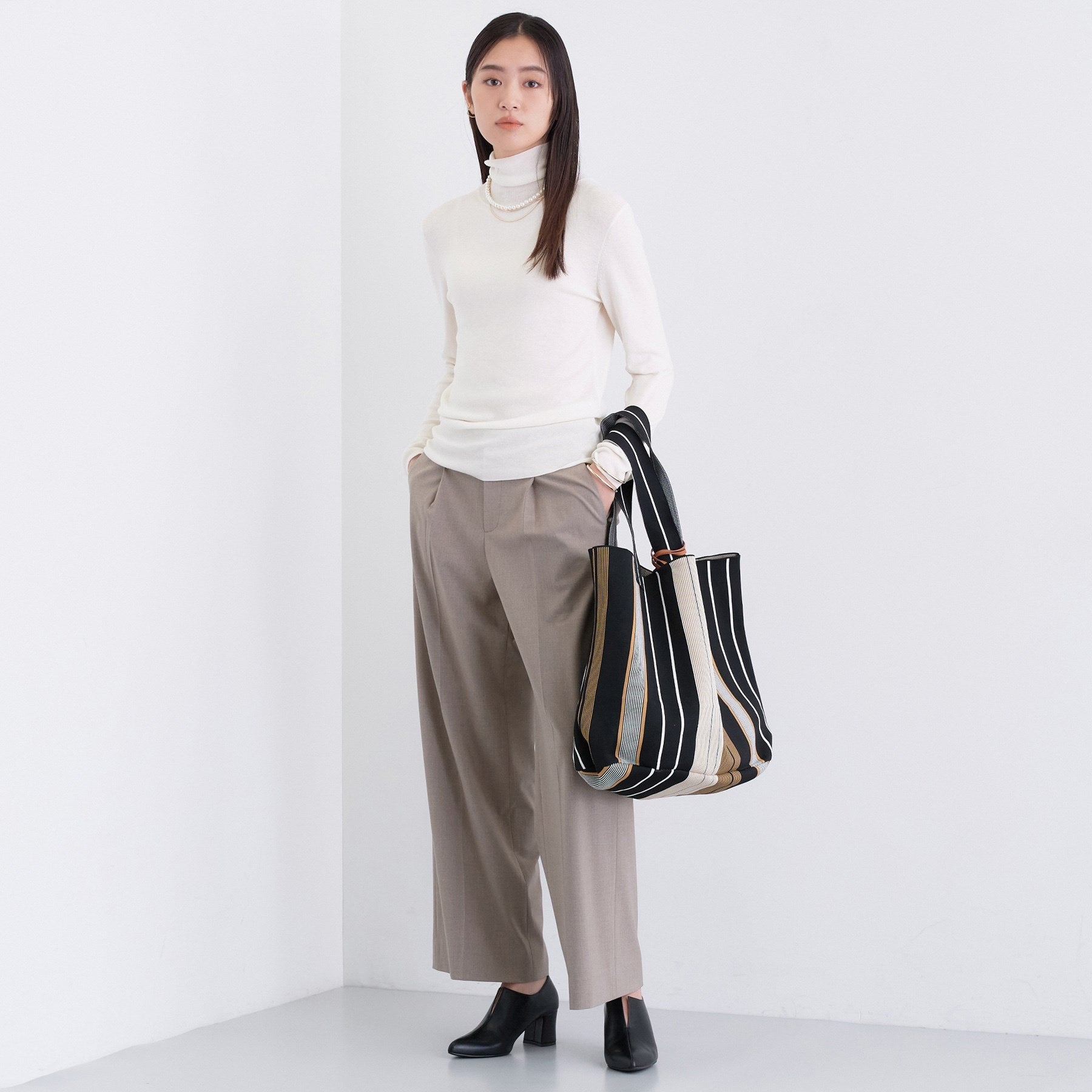 インディヴィ INDIVI シアーラメニット （チャコールグレー(414)） チャコールグレー(414)