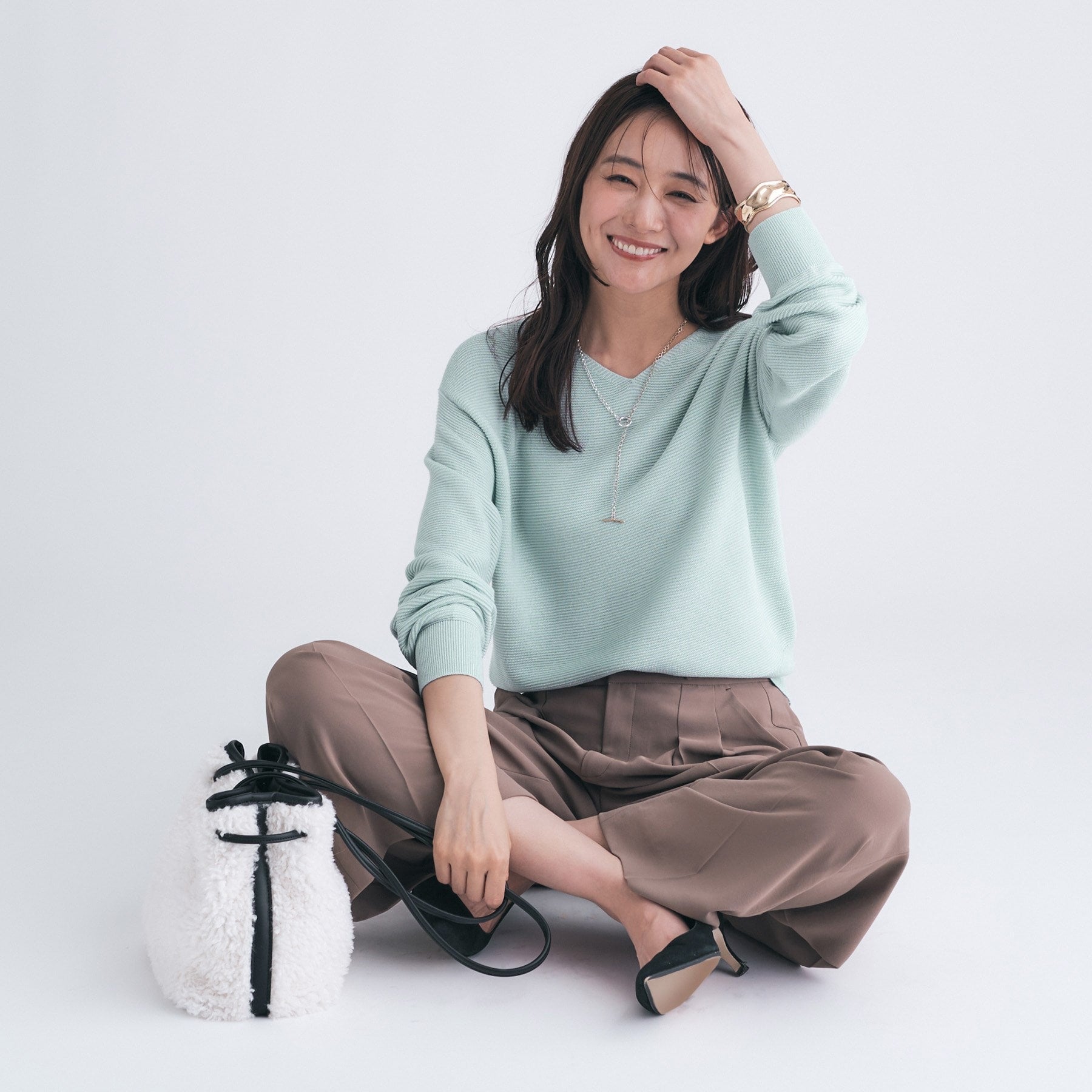 インディヴィ INDIVI 【ウール混ラメ素材】Vネック煌めきニット （オフホワイト(003)） オフホワイト(003)