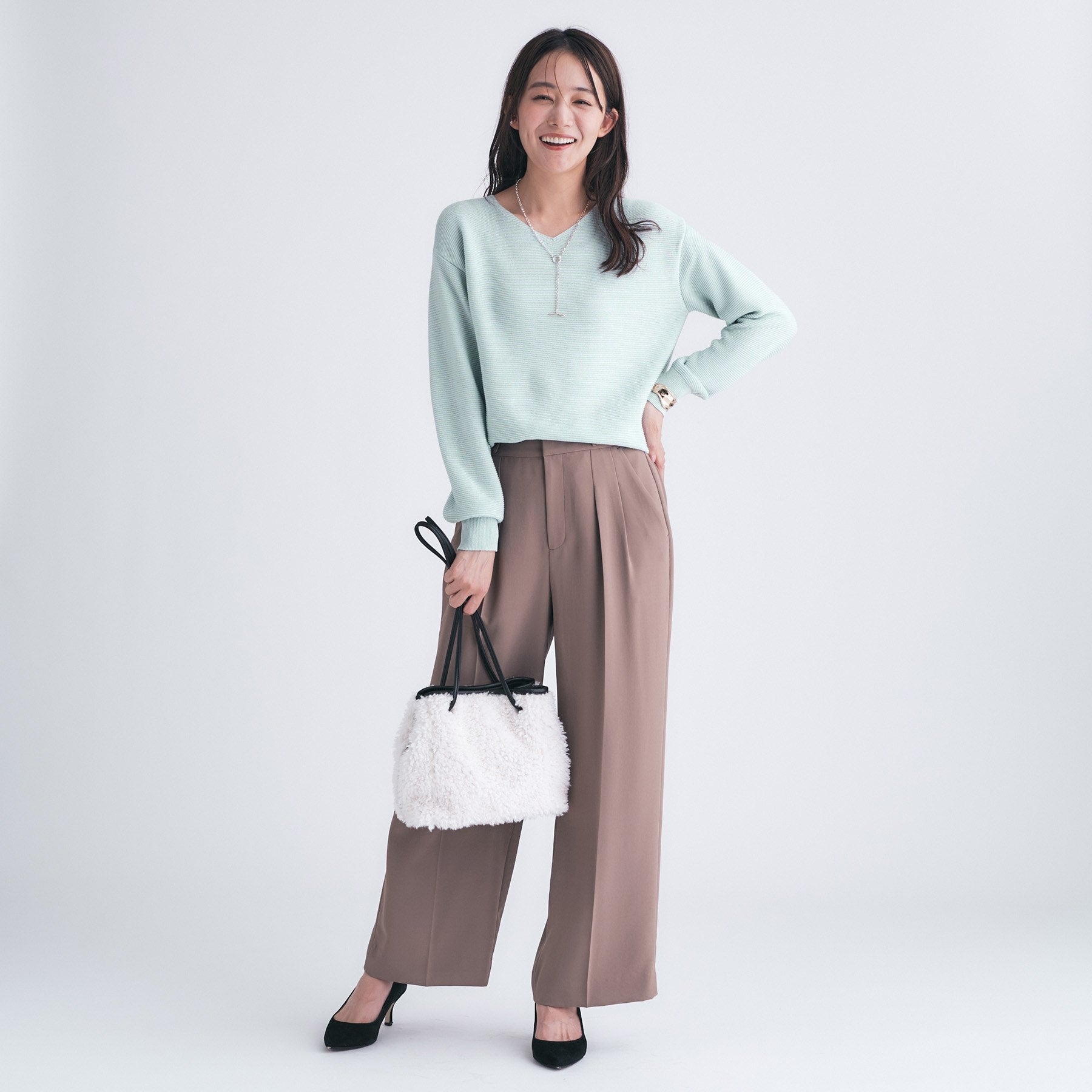 インディヴィ INDIVI 【ウール混ラメ素材】Vネック煌めきニット （オフホワイト(003)） オフホワイト(003)