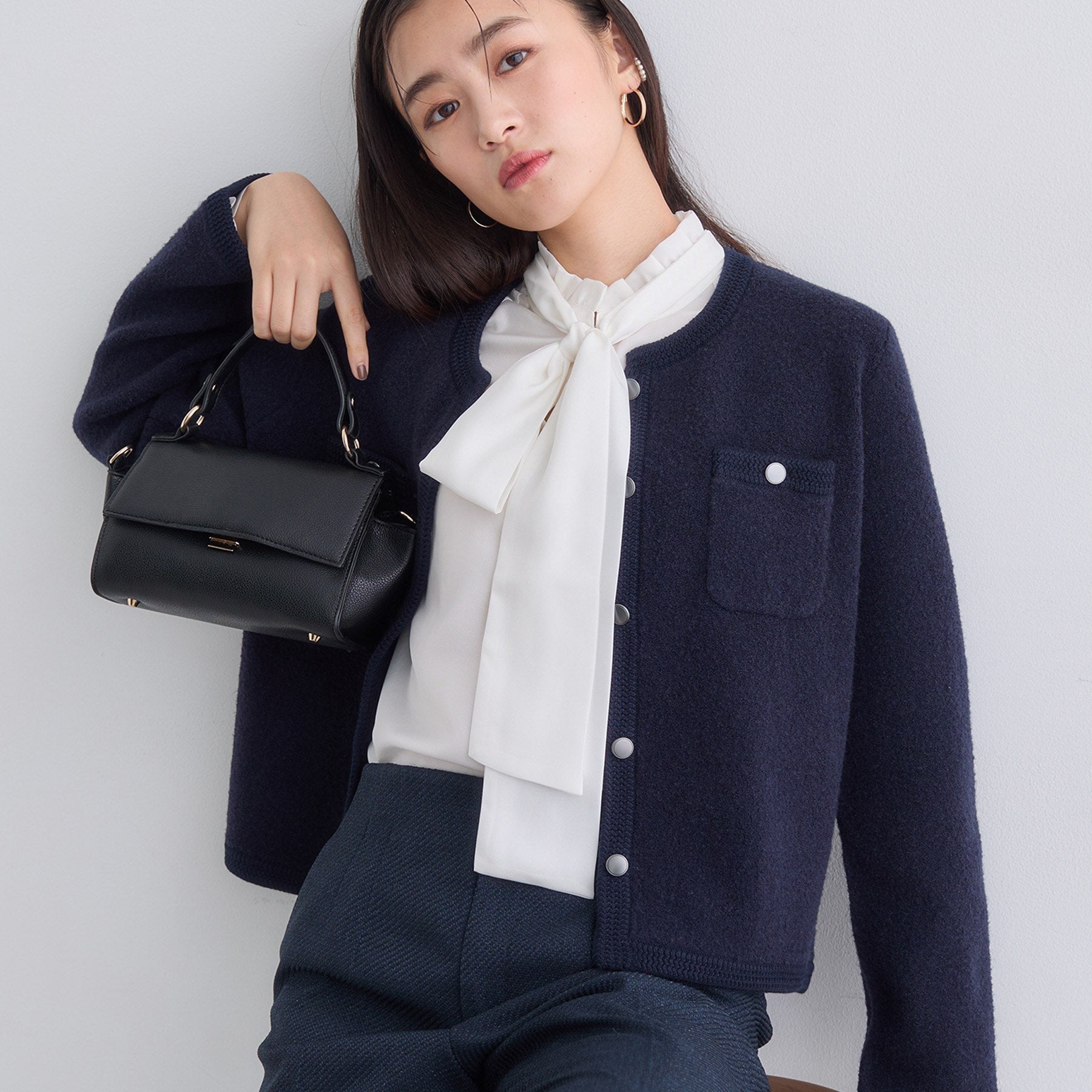 インディヴィ INDIVI 【ミニブークレ素材】ニットジャケット （ライトグレー(511)） ライトグレー(511)