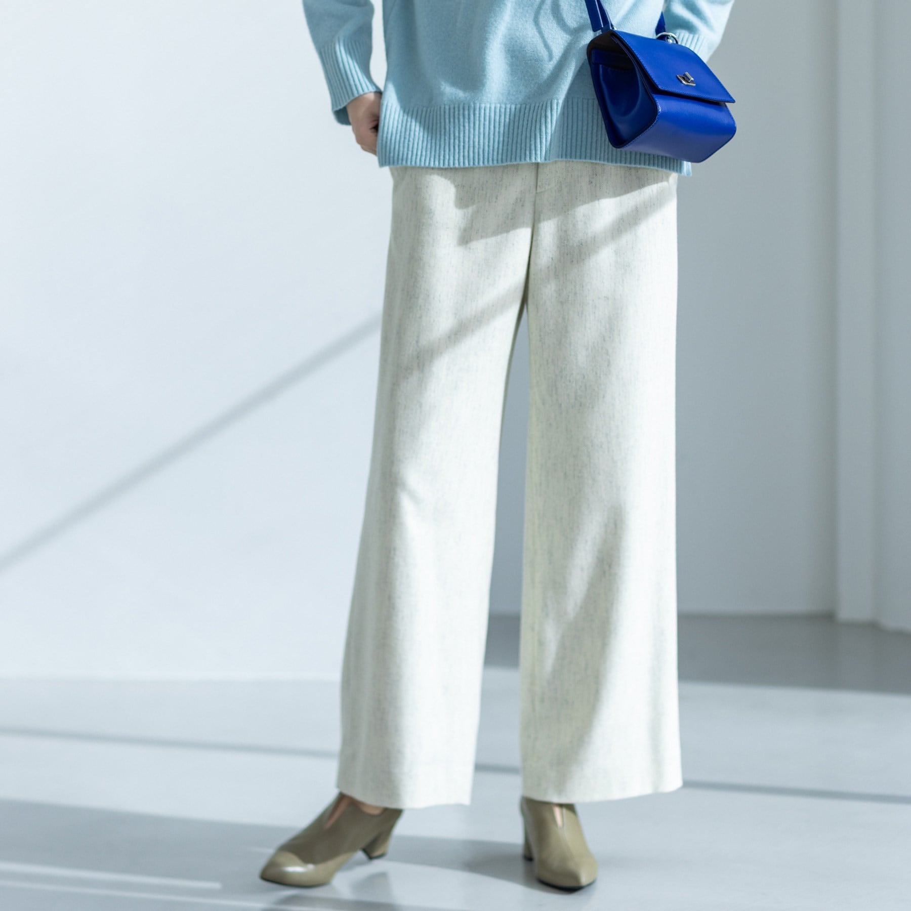 インディヴィ INDIVI 【褒められパンツ／ウール混】ウォームウール ワイドパンツ （ライトグレー(411)） ライトグレー(411)