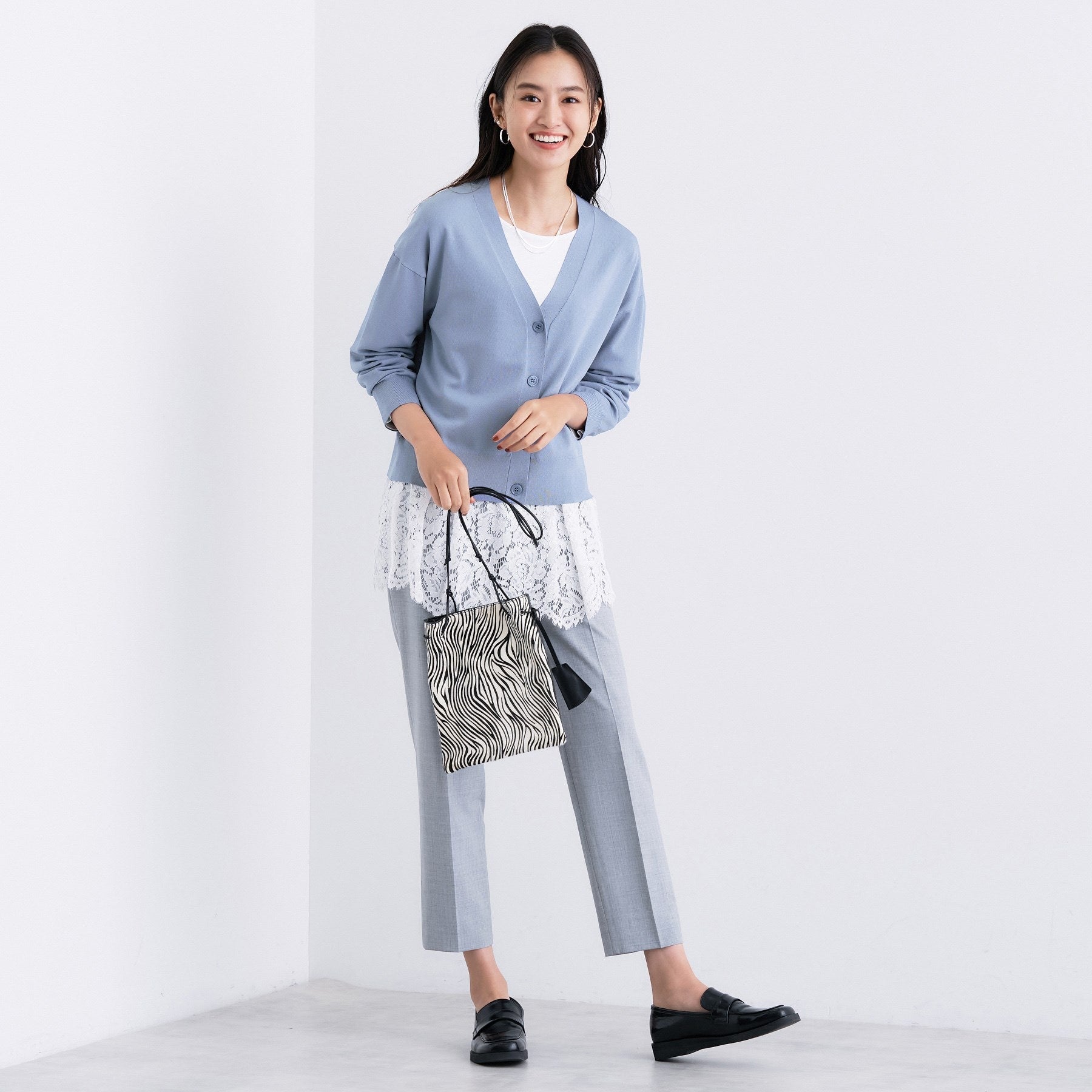 インディヴィ INDIVI Vネック ストレッチカーディガン （グレージュ(050)） グレージュ(050)