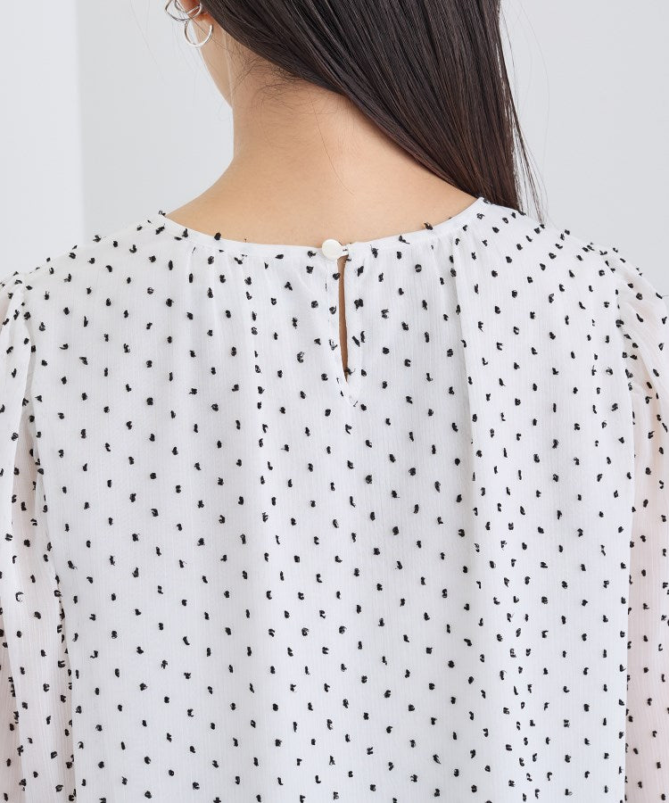 インディヴィ INDIVI 【袖コンシャス】シアードットブラウス （ホワイト(001)） ホワイト(001)