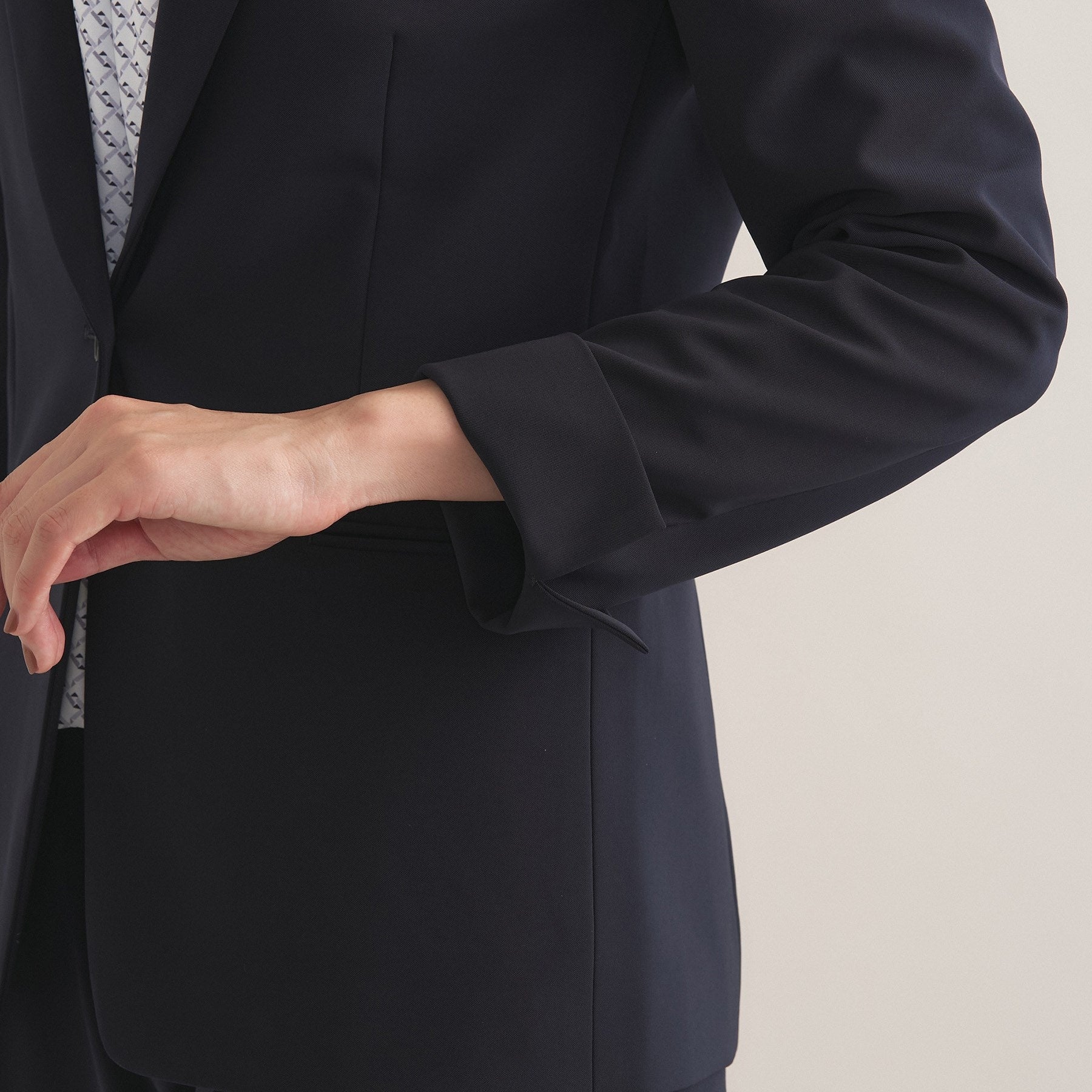 インディヴィ INDIVI 【通勤スーツ／洗える】ストレッチテーラードカラージャケット （ブラック(019)） ブラック(019)