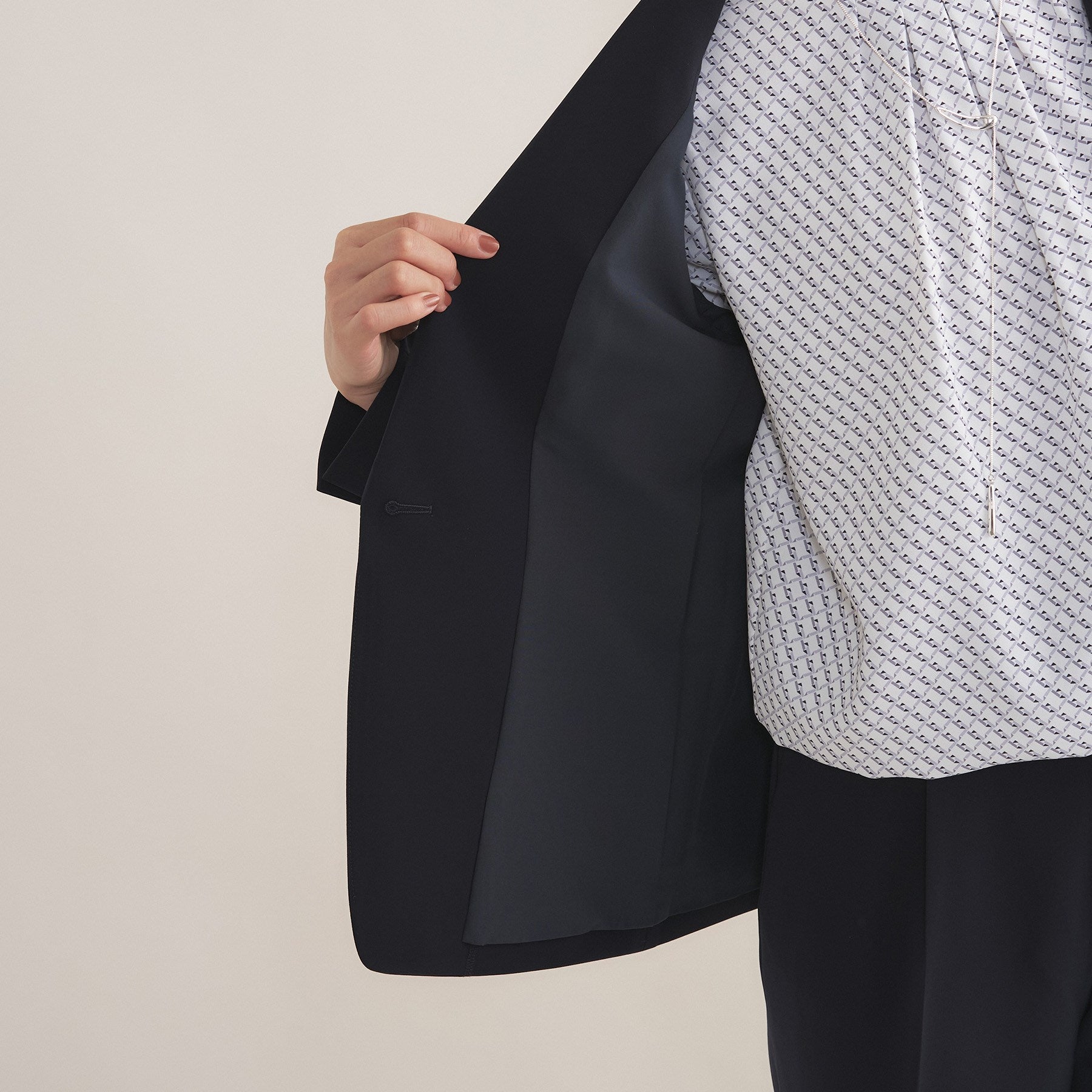 インディヴィ INDIVI 【通勤スーツ／洗える】ストレッチテーラードカラージャケット （ブラック(019)） ブラック(019)