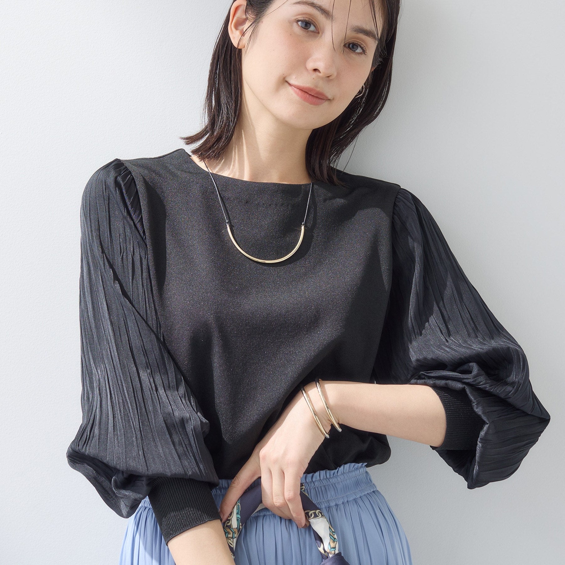 インディヴィ INDIVI 【洗える／華やか】袖プリーツニット （ブラック(019)） ブラック(019)