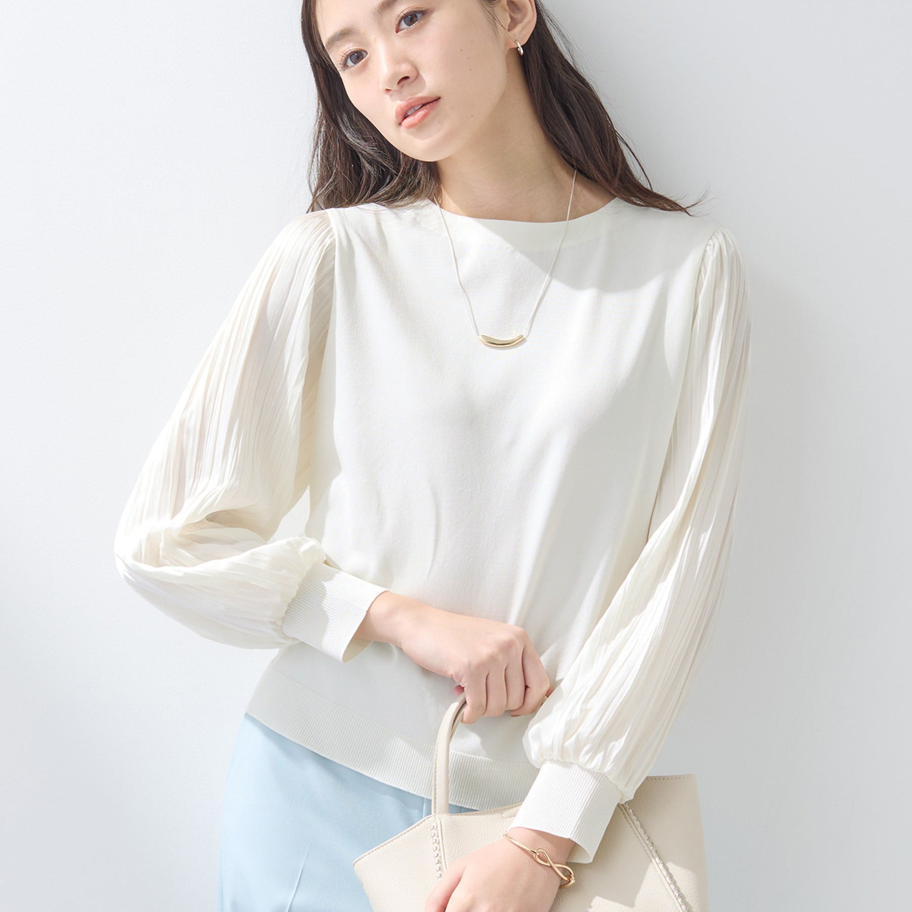 インディヴィ INDIVI 【洗える／華やか】袖プリーツニット （ブラック(019)） ブラック(019)