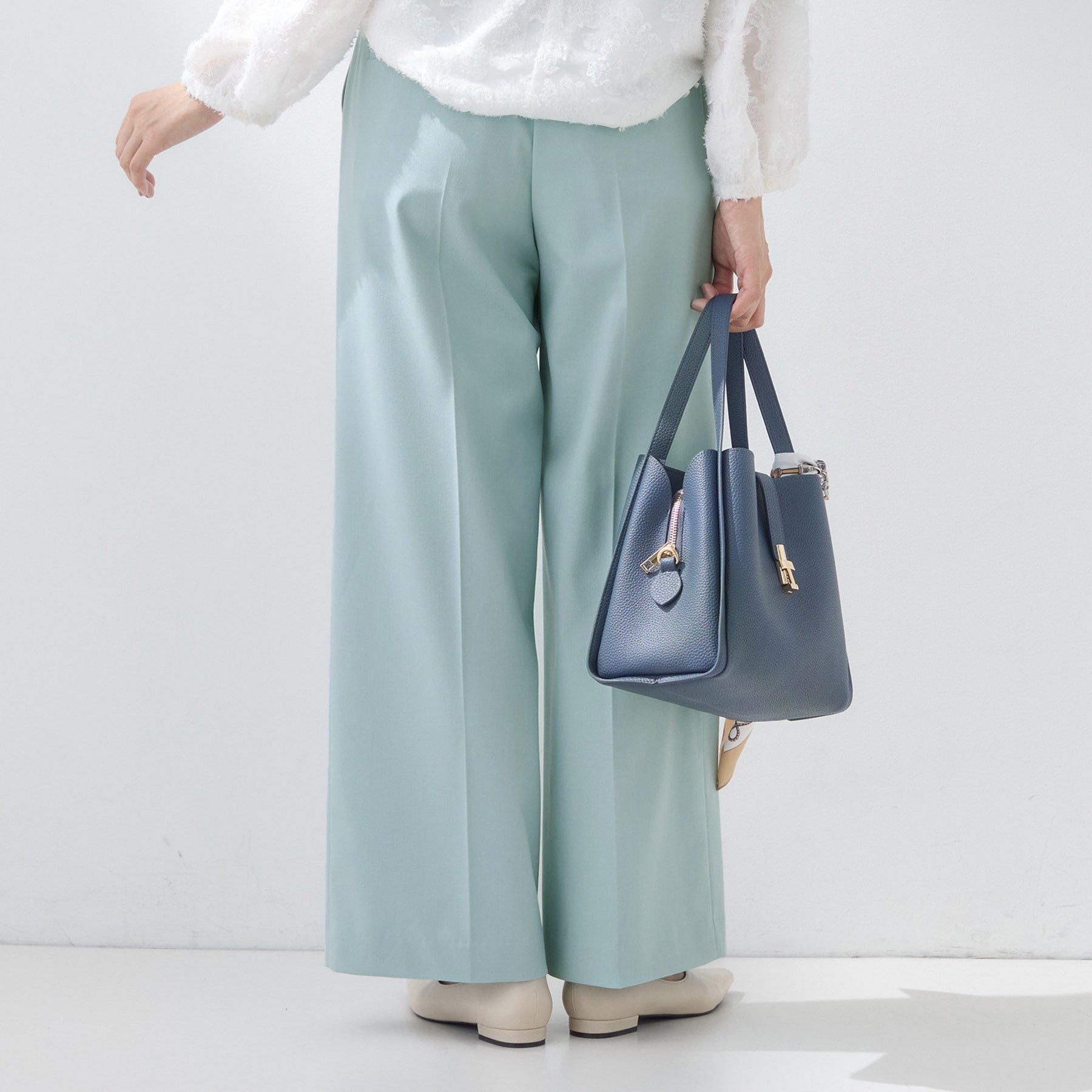 インディヴィ INDIVI 【新作褒められパンツ】快温ワイドパンツ （ネイビー(094)） ネイビー(094)