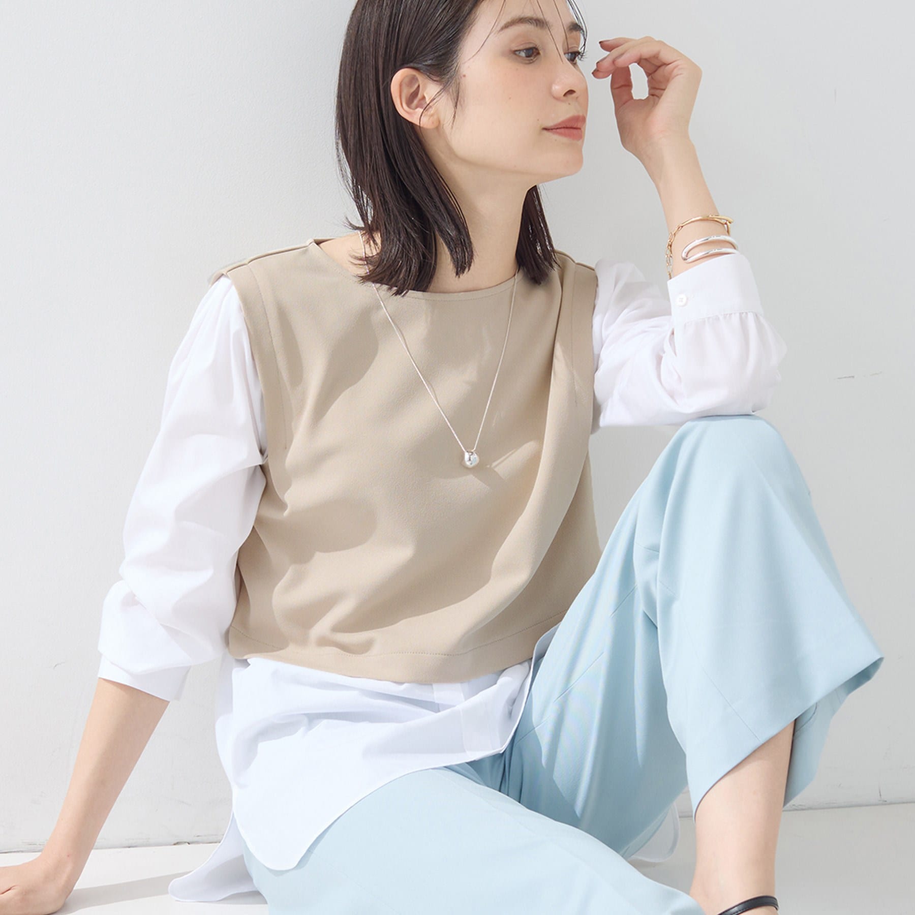 インディヴィ INDIVI 【洗える／UVケア】レイヤード風デザイントップス （ベージュ(052)） ベージュ(052)