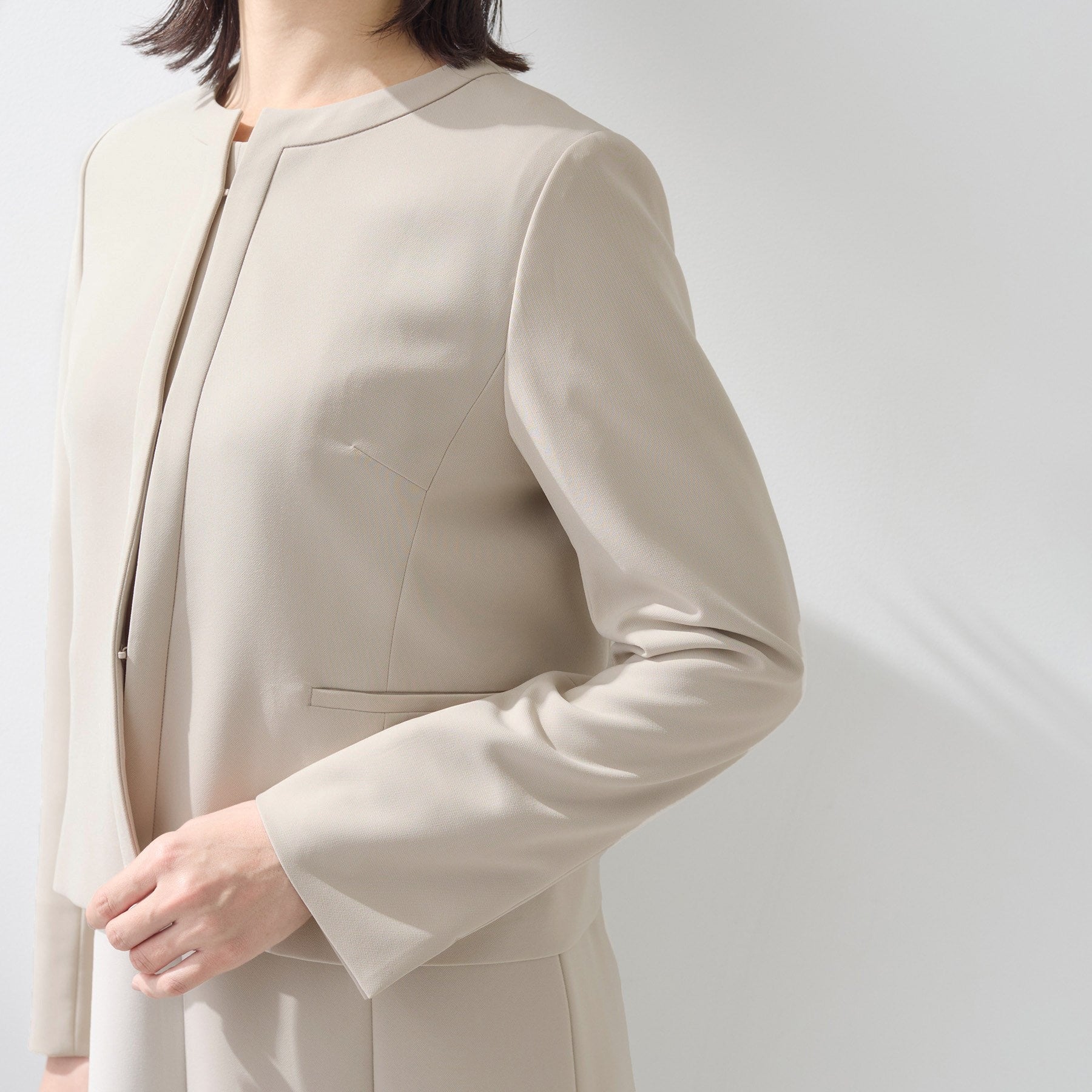 インディヴィ INDIVI 【上品光沢／セレモニー／SETUP可能】切り替えデザインジャケット （ネイビー(094)） ネイビー(094)