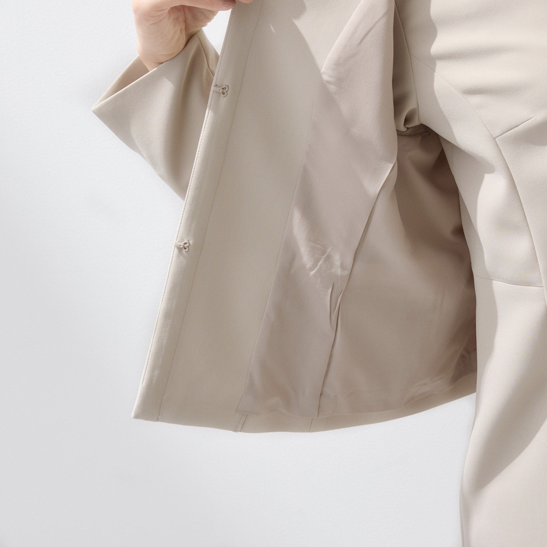 インディヴィ INDIVI 【上品光沢／セレモニー／SETUP可能】切り替えデザインジャケット （ネイビー(094)） ネイビー(094)