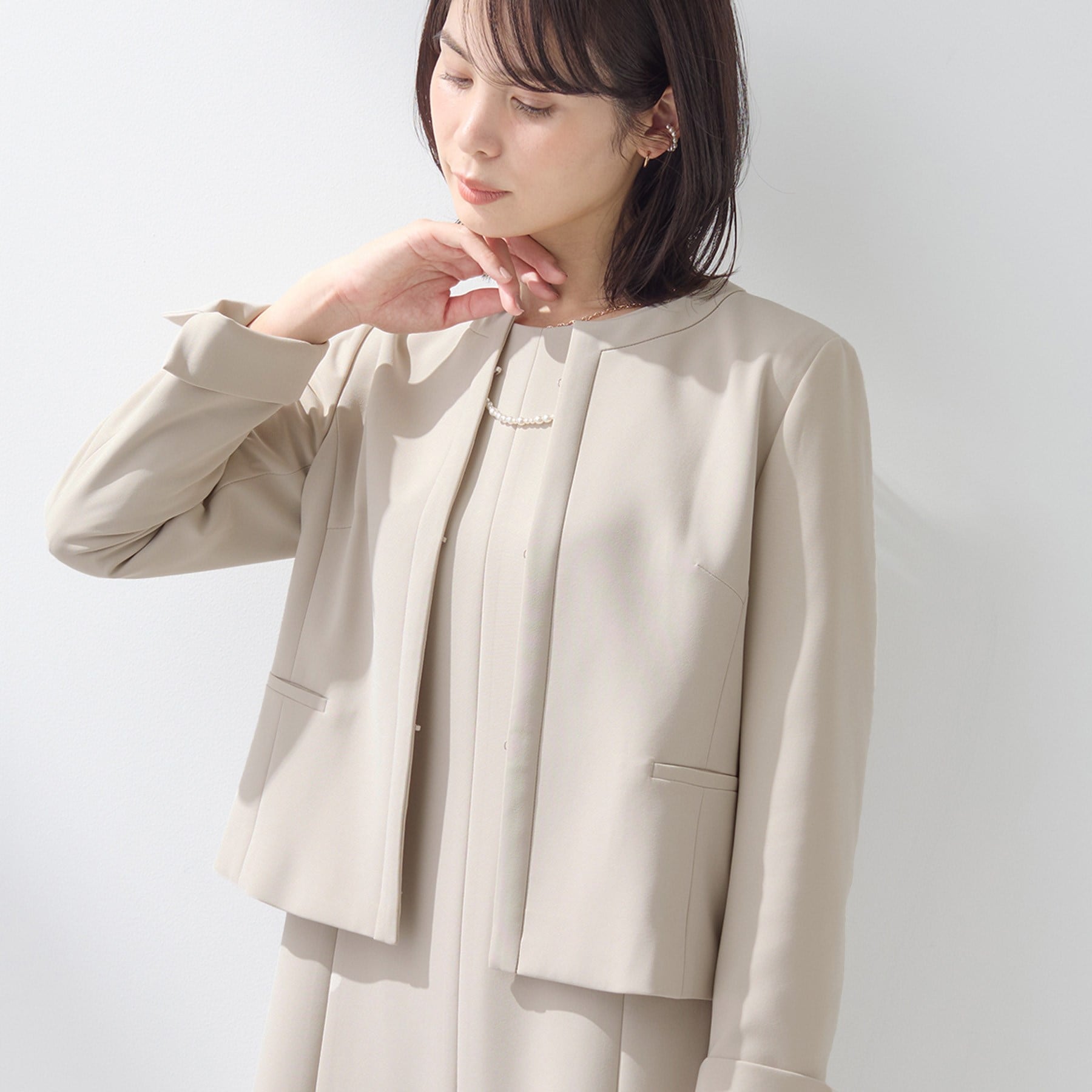 インディヴィ INDIVI 【上品光沢／セレモニー／SETUP可能】切り替えデザインジャケット （ベージュ(652)） ベージュ(652)