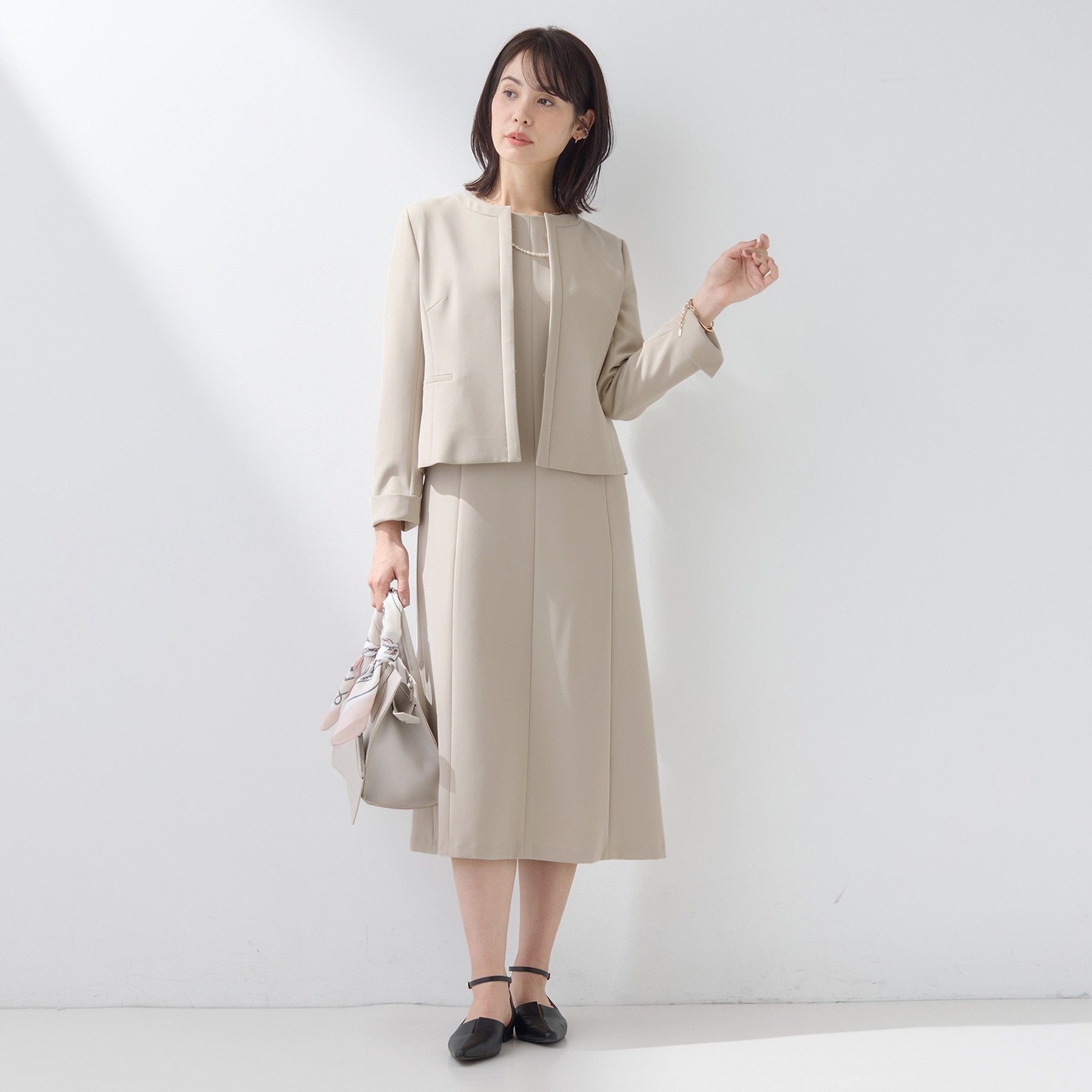 インディヴィ INDIVI 【上品光沢／セレモニー／SETUP可能】スタイルUPワンピース （ベージュ(652)） ベージュ(652)