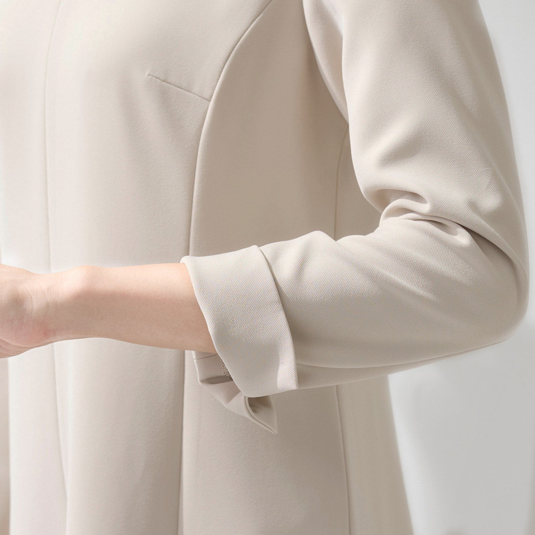 インディヴィ INDIVI 【上品光沢／セレモニー／SETUP可能】スタイルUPワンピース （ベージュ(652)） ベージュ(652)