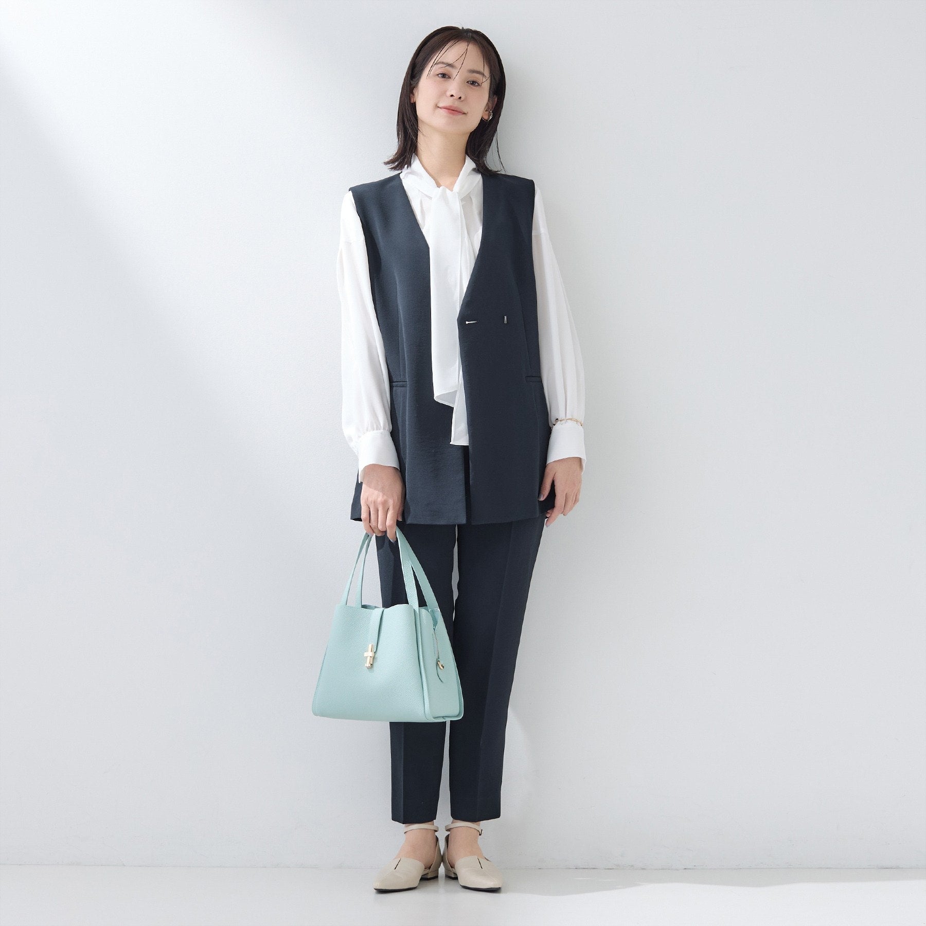 インディヴィ INDIVI 【洗える／多機能／SETUP可】こなれジレジャケット （ベージュ(052)） ベージュ(052)