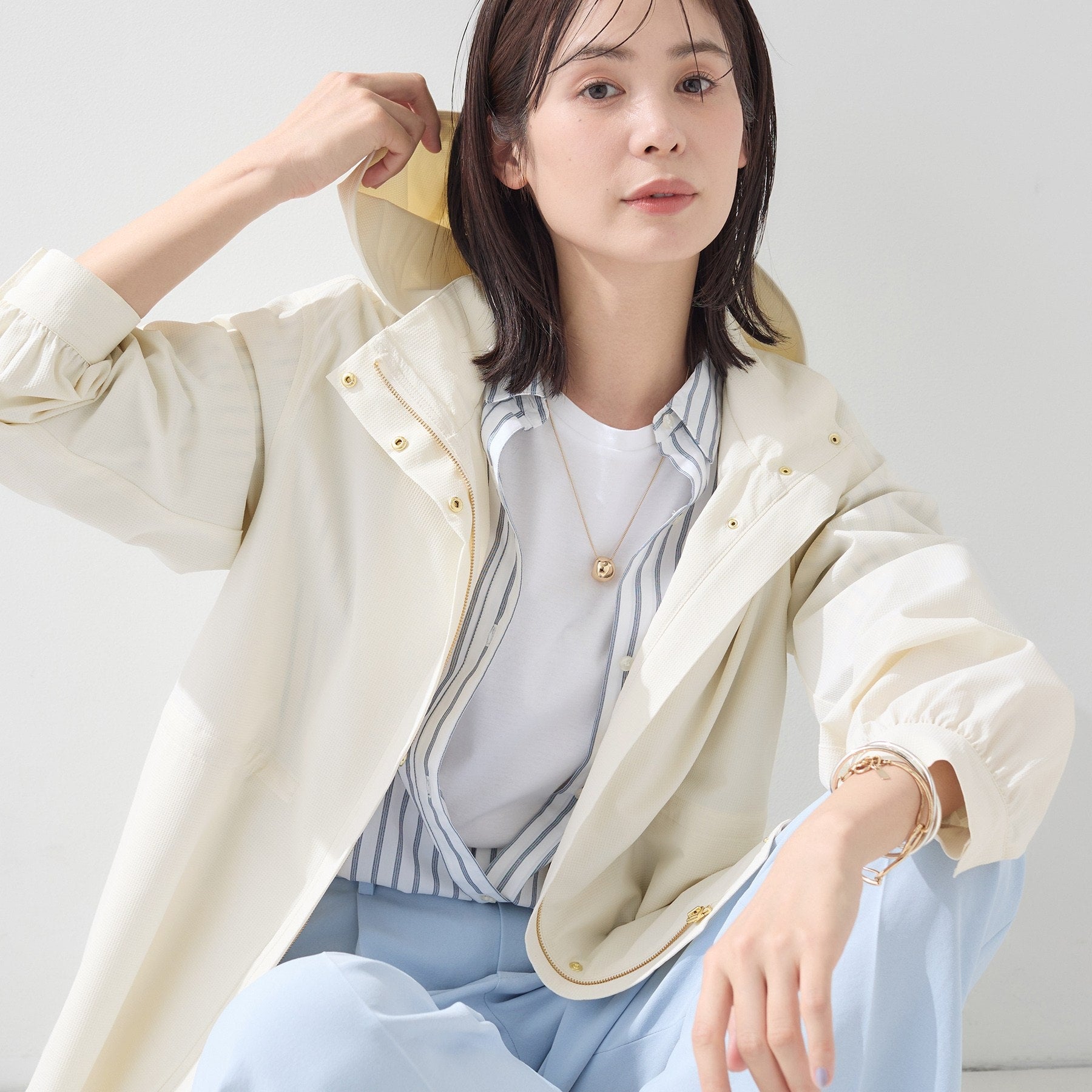 インディヴィ INDIVI 【撥水／フード取外し可】凹凸素材ブルゾン （オフホワイト(003)） オフホワイト(003)