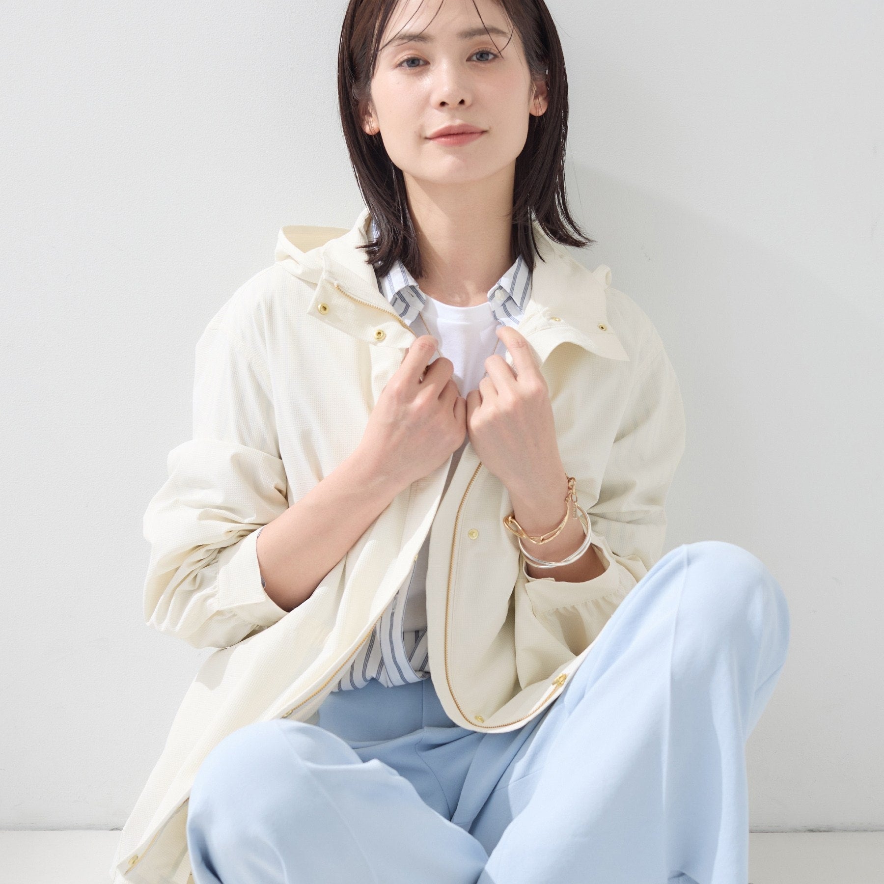 インディヴィ INDIVI 【撥水／フード取外し可】凹凸素材ブルゾン （オフホワイト(003)） オフホワイト(003)