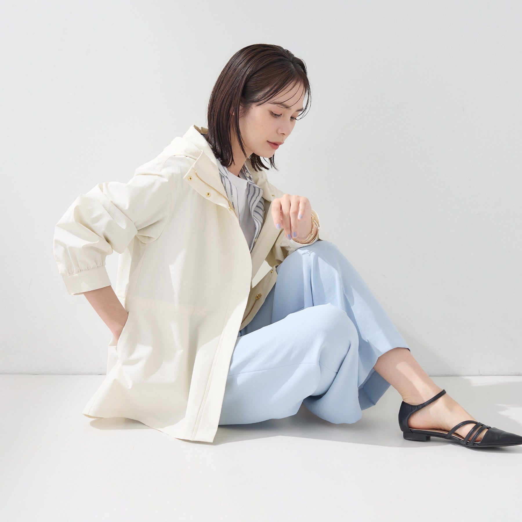 インディヴィ INDIVI 【撥水／フード取外し可】凹凸素材ブルゾン （オフホワイト(003)） オフホワイト(003)