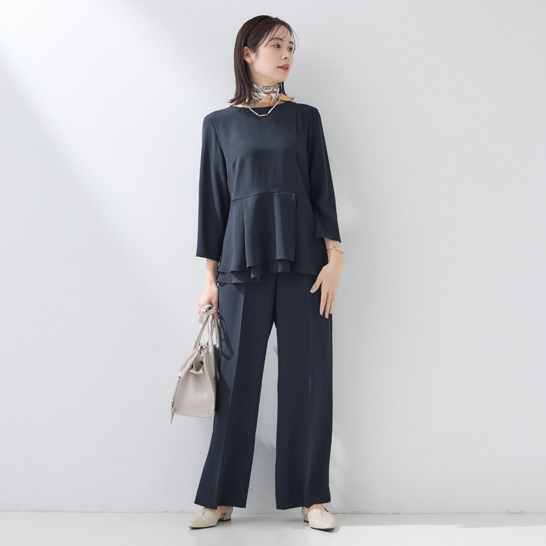 インディヴィ INDIVI 【洗える／UVケア／SETUP可】こなれワイドパンツ （ブラック(019)） ブラック(019)