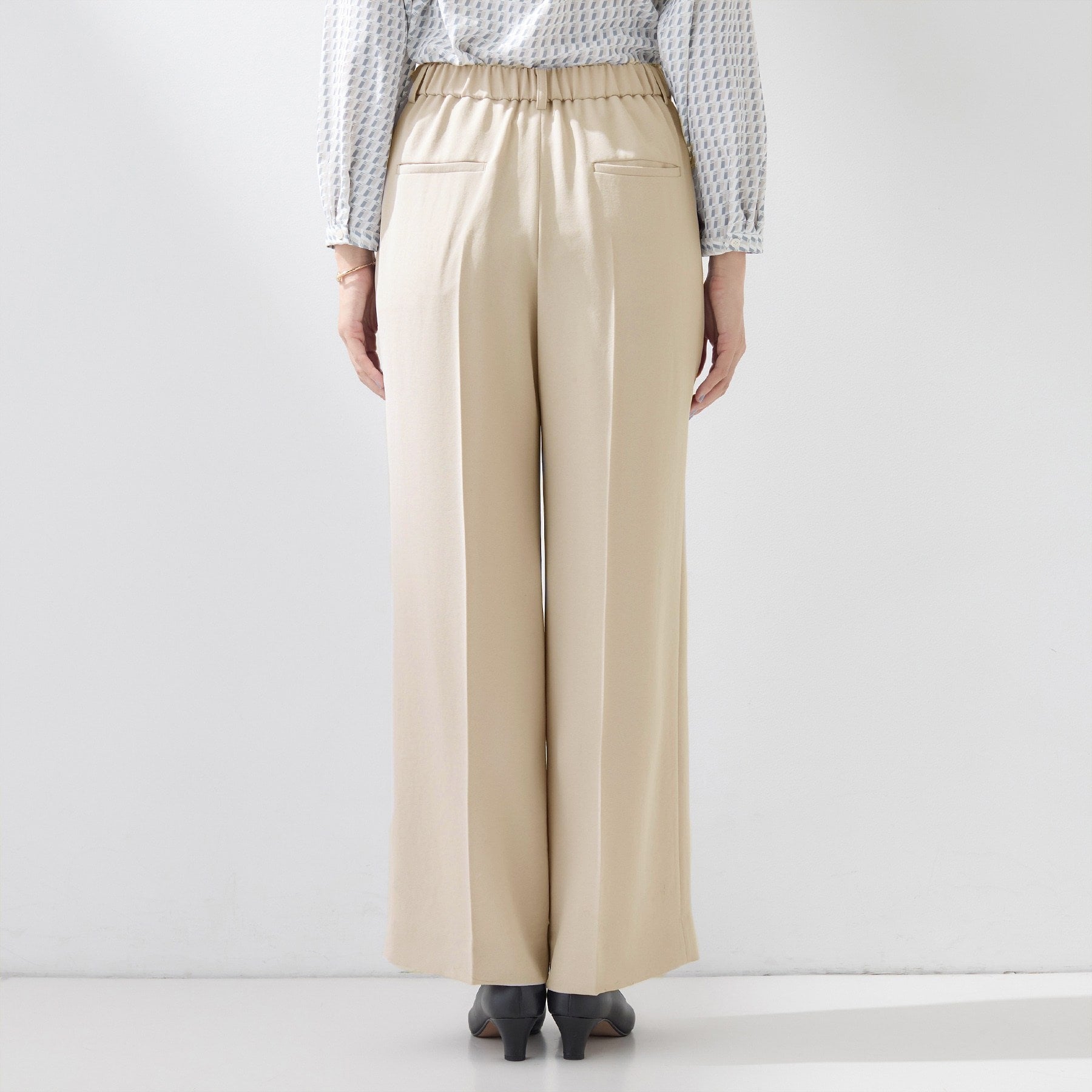 インディヴィ INDIVI 【洗える／UVケア／SETUP可】こなれワイドパンツ （ブラック(019)） ブラック(019)