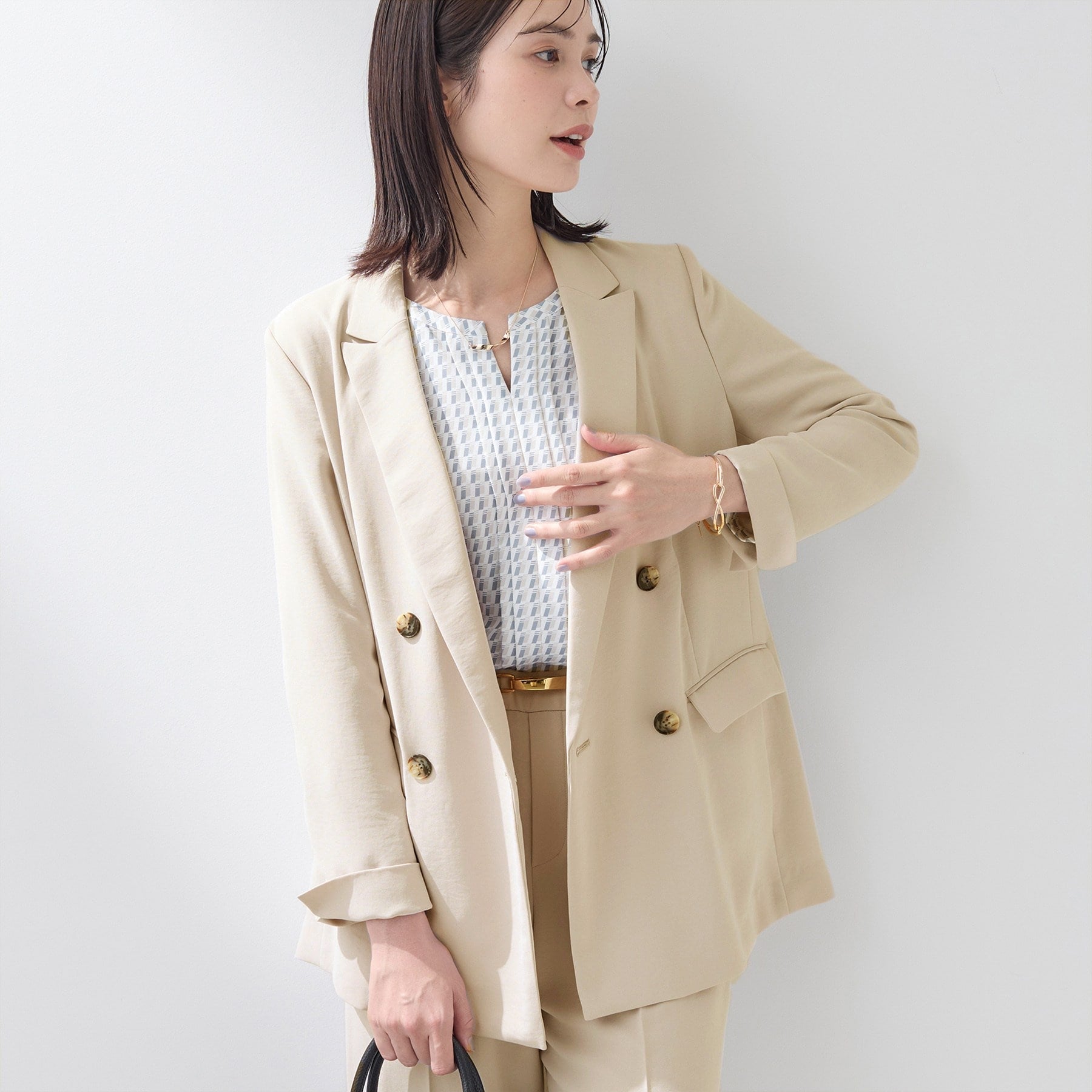 インディヴィ INDIVI 【洗える／多機能／SETUP可】こなれダブルジャケット （ベージュ(052)） ベージュ(052)