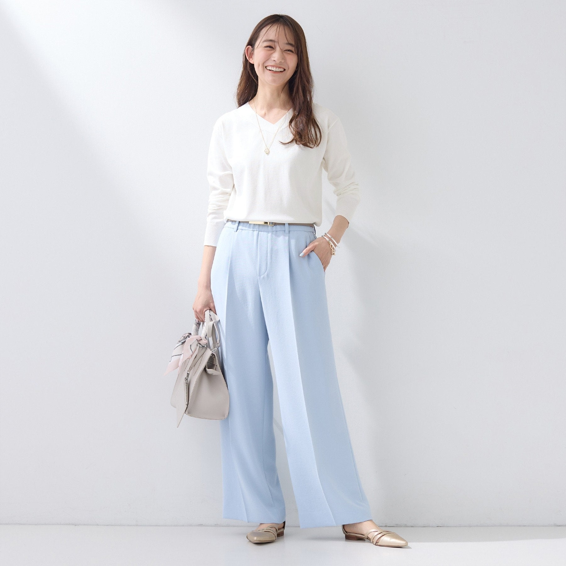 インディヴィ INDIVI 【シルク混】きれいめVネックニット （オフホワイト(003)） オフホワイト(003)