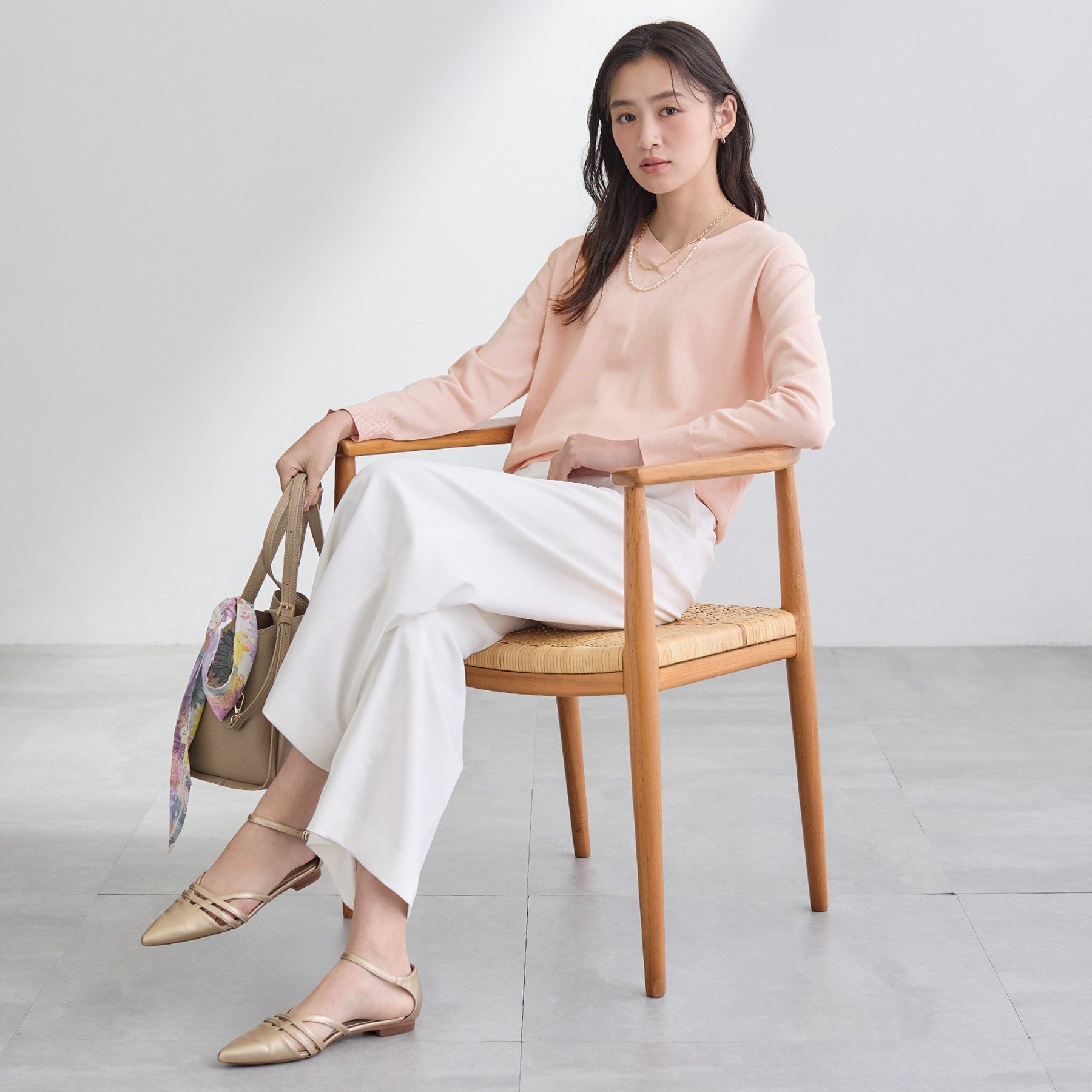 インディヴィ INDIVI 【シルク混】きれいめVネックニット （オフホワイト(003)） オフホワイト(003)