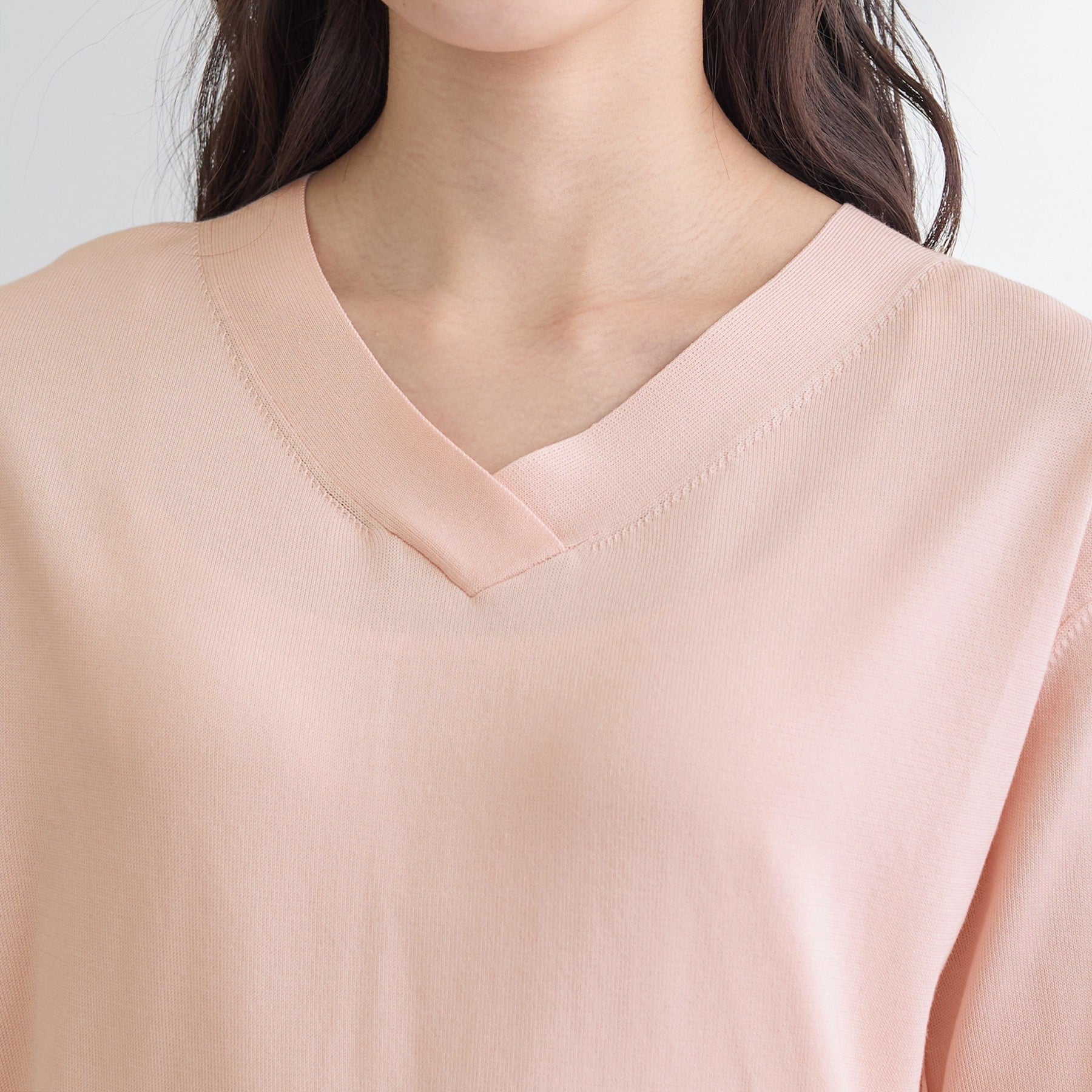 インディヴィ INDIVI 【シルク混】きれいめVネックニット （オフホワイト(003)） オフホワイト(003)