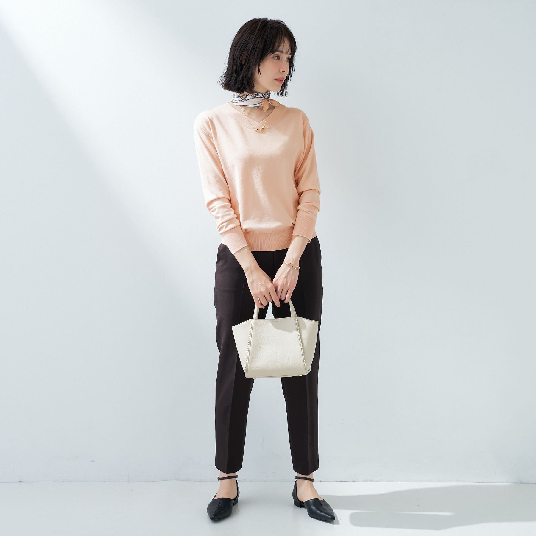 インディヴィ INDIVI 【シルク混】きれいめVネックニット （オフホワイト(003)） オフホワイト(003)