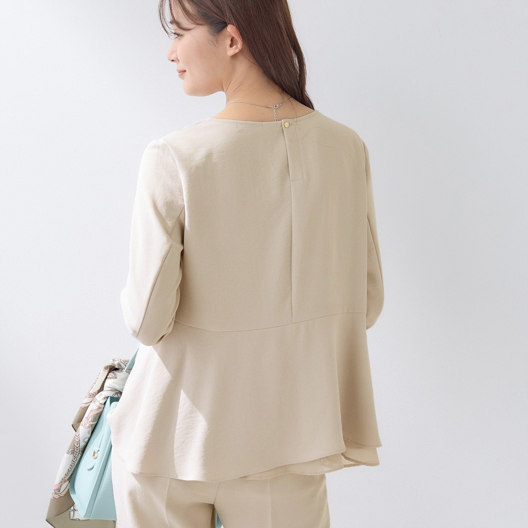 インディヴィ INDIVI 【洗える／UVケア／SETUP可】こなれペプラムブラウス （ブラック(019)） ブラック(019)