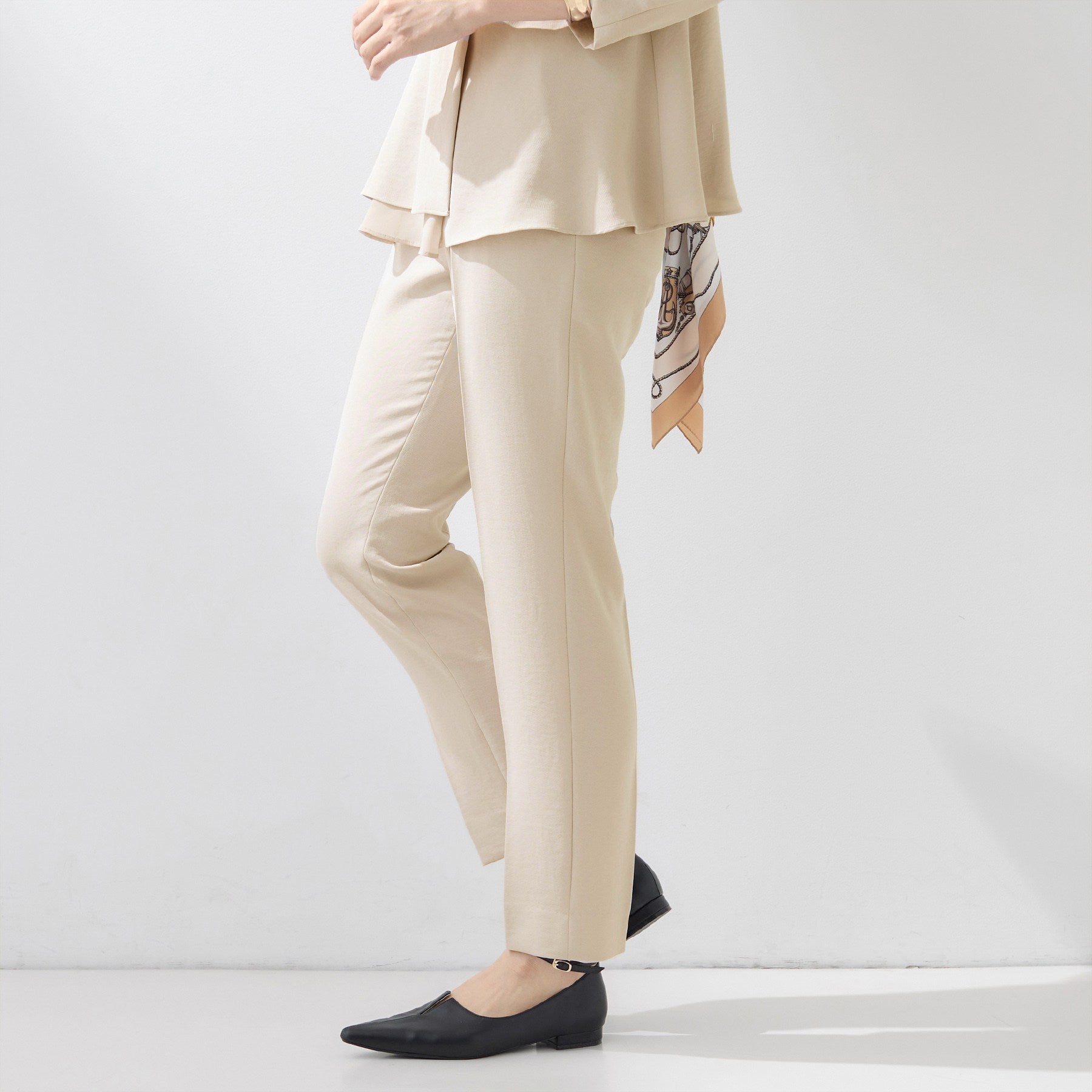 インディヴィ INDIVI 【洗える／UVケア／SETUP可】こなれテーパードパンツ （ブラック(019)） ブラック(019)