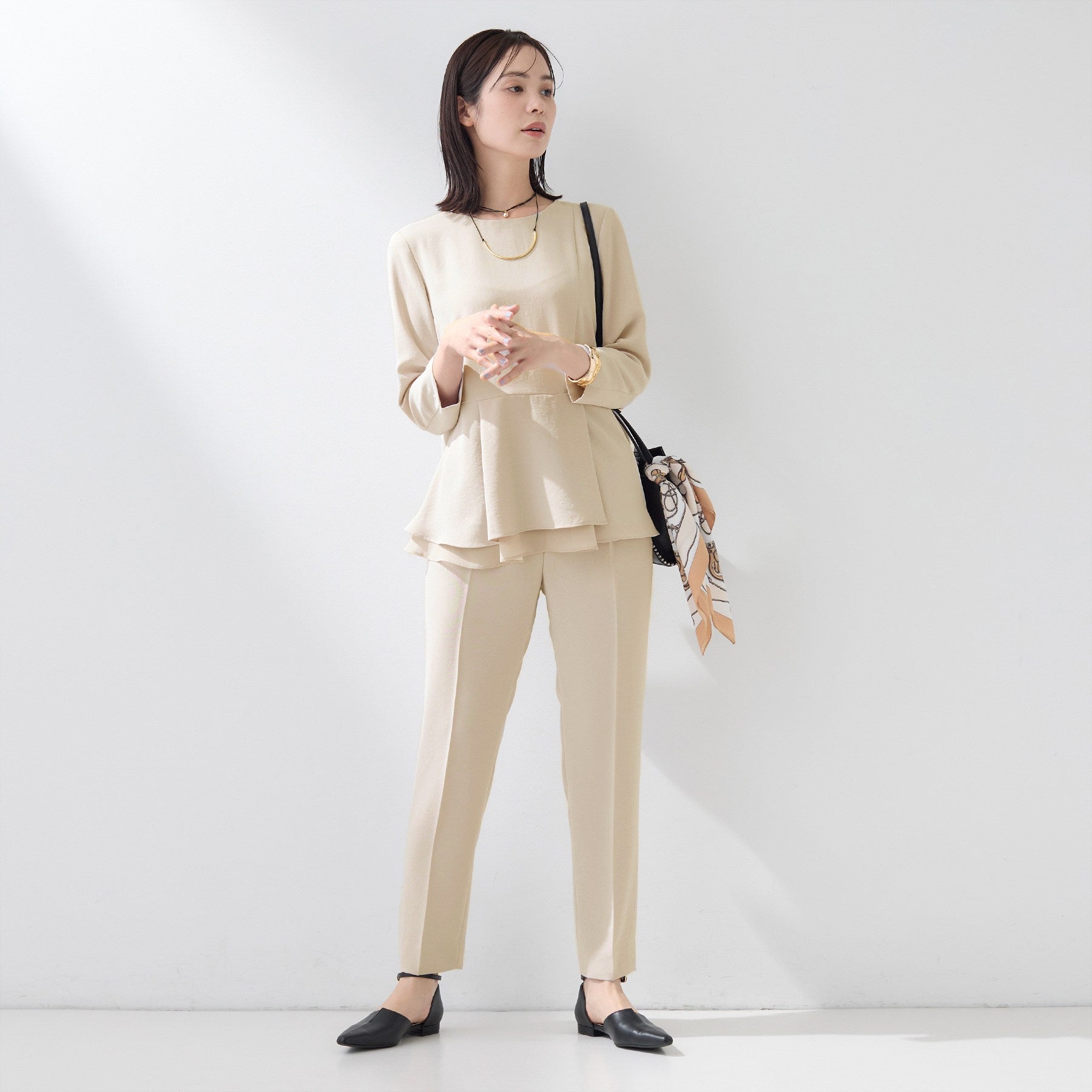 インディヴィ INDIVI 【洗える／UVケア／SETUP可】こなれテーパードパンツ （ブラック(019)） ブラック(019)