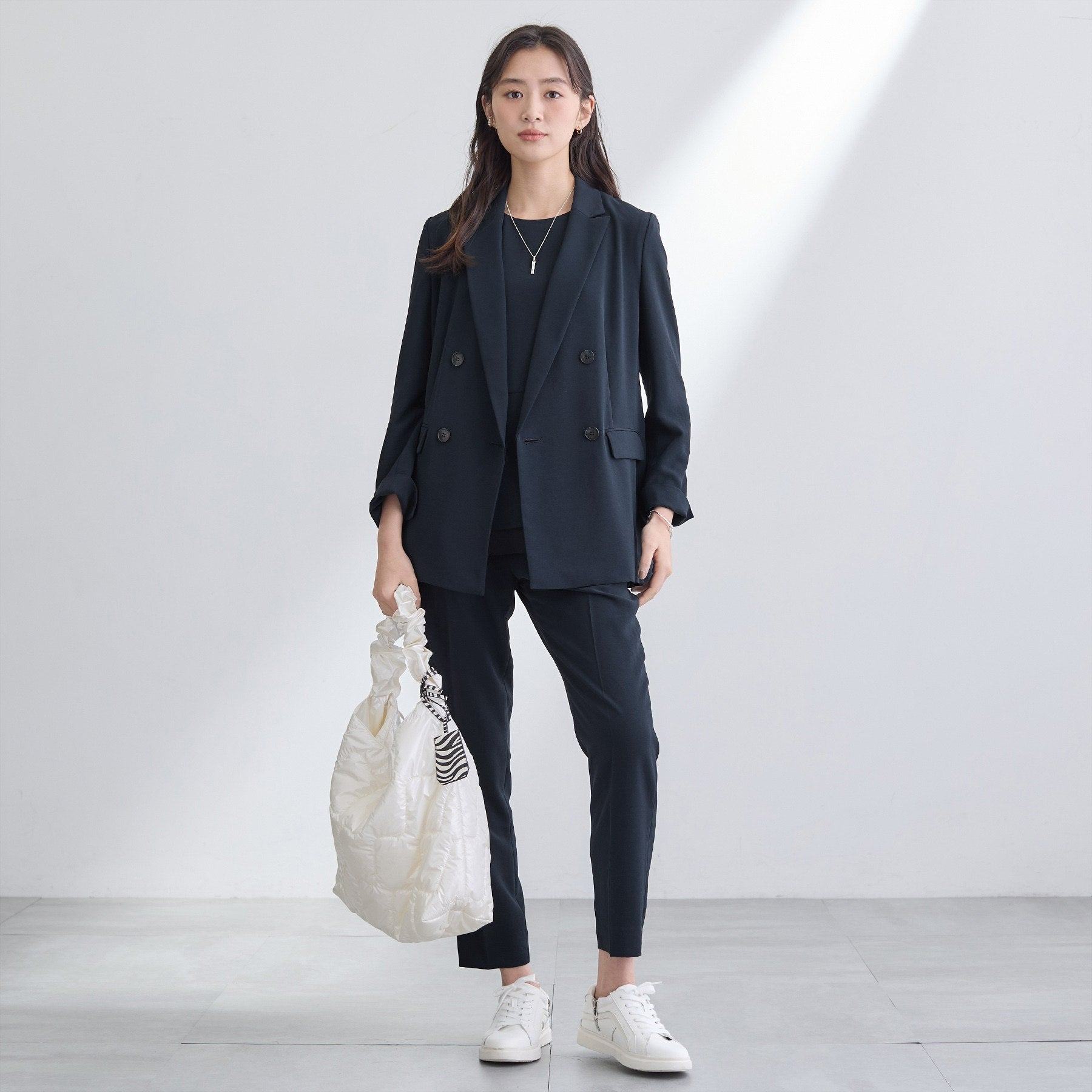 インディヴィ INDIVI 【洗える／UVケア／SETUP可】こなれテーパードパンツ （ブラック(019)） ブラック(019)