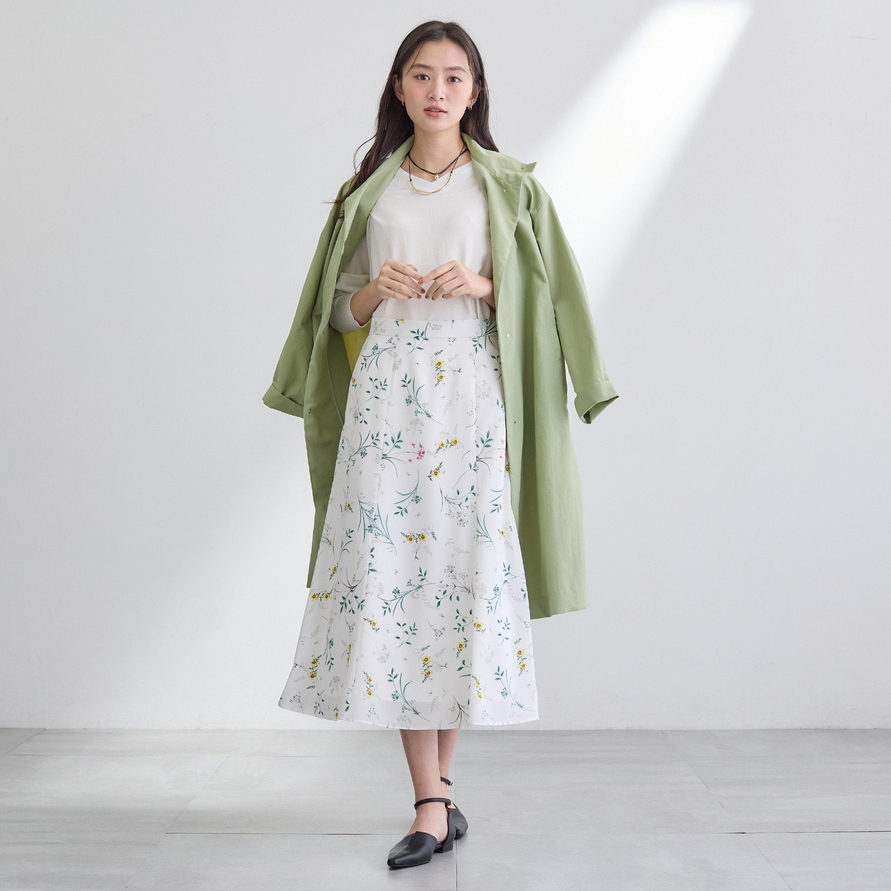 インディヴィ INDIVI 【撥水／軽量】ミニマル スタンドカラーコート （ベージュ(052)） ベージュ(052)