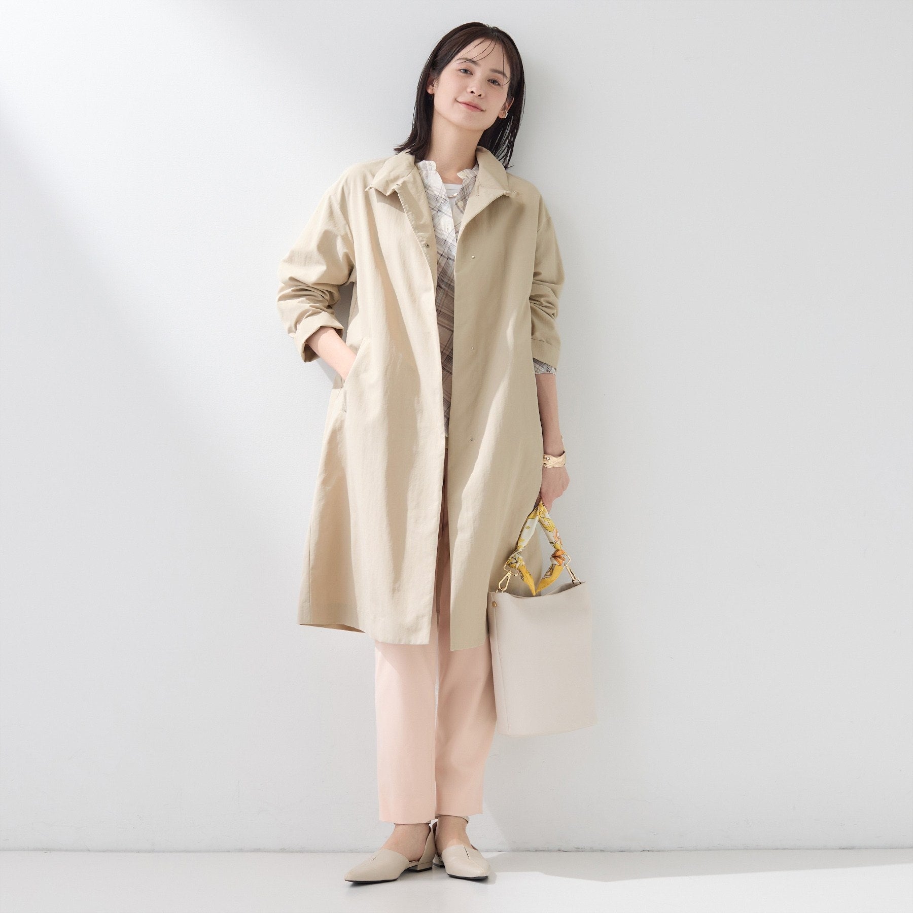 インディヴィ INDIVI 【撥水／軽量】ミニマル スタンドカラーコート （ベージュ(052)） ベージュ(052)
