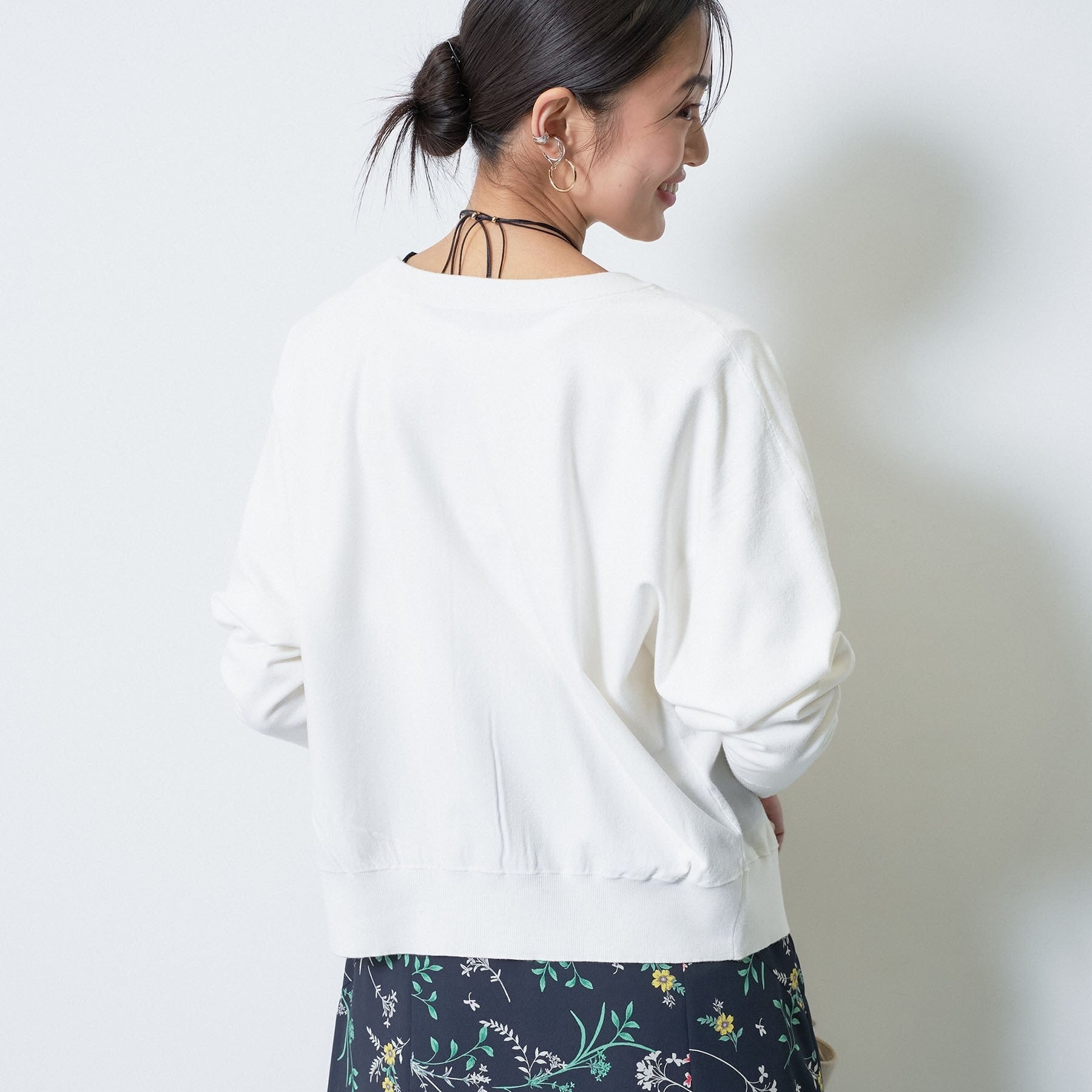 インディヴィ INDIVI 【洗える／前後2WAY／ツイン可能】ドルマンスリーブカーディガン （ホワイト(001)） ホワイト(001)