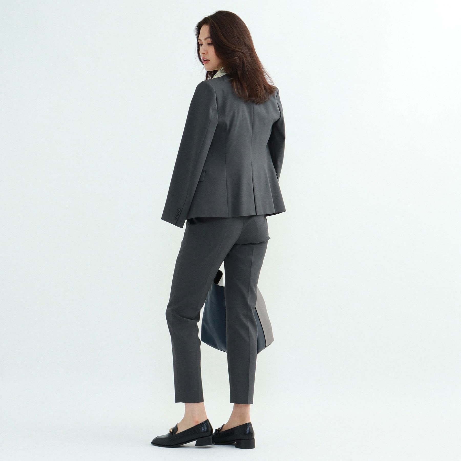 インディヴィ INDIVI [S]マルチシャークテーラードジャケット (チャコールグレー) チャコールグレー(414)