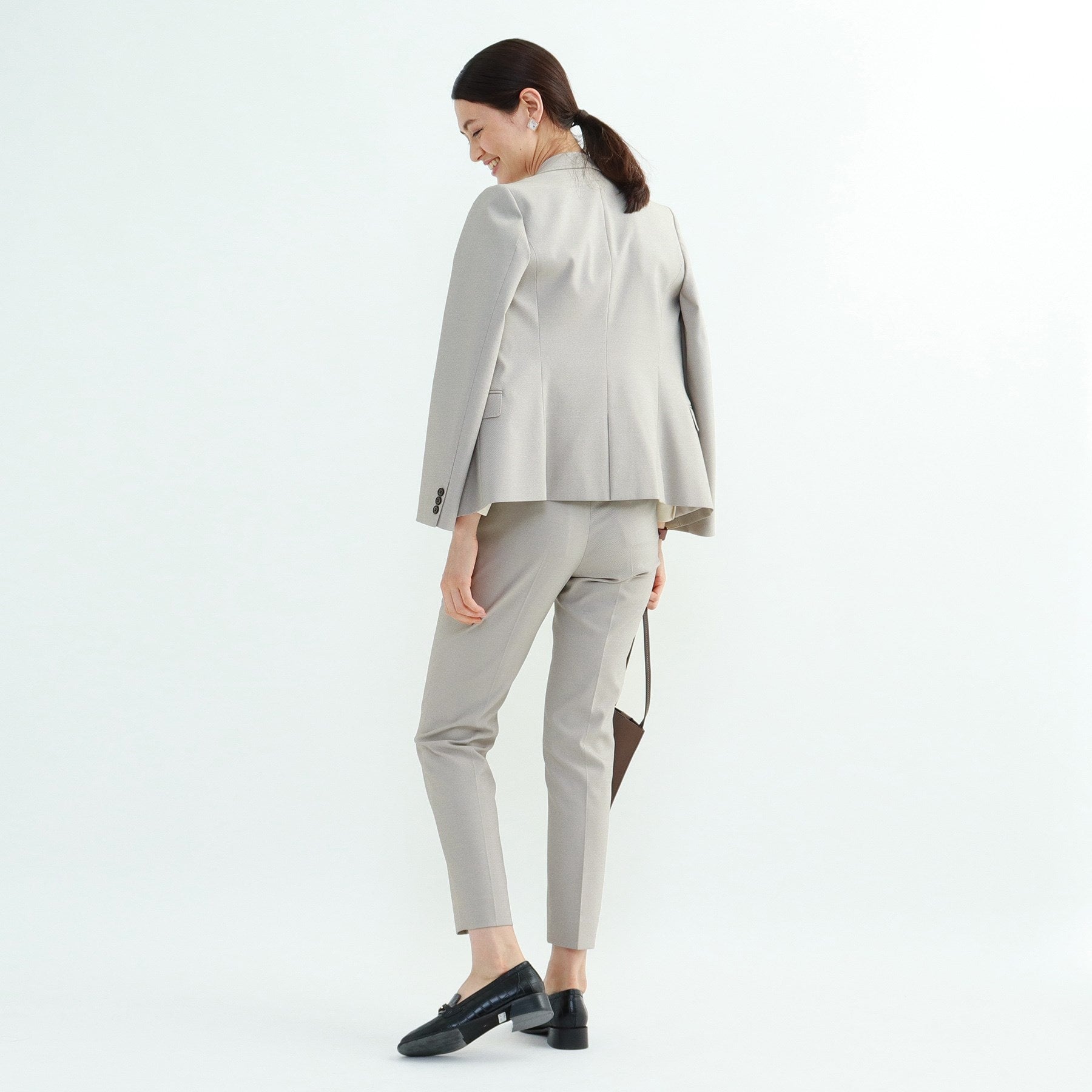 インディヴィ INDIVI [S]マルチシャークテーラードジャケット (チャコールグレー) チャコールグレー(414)