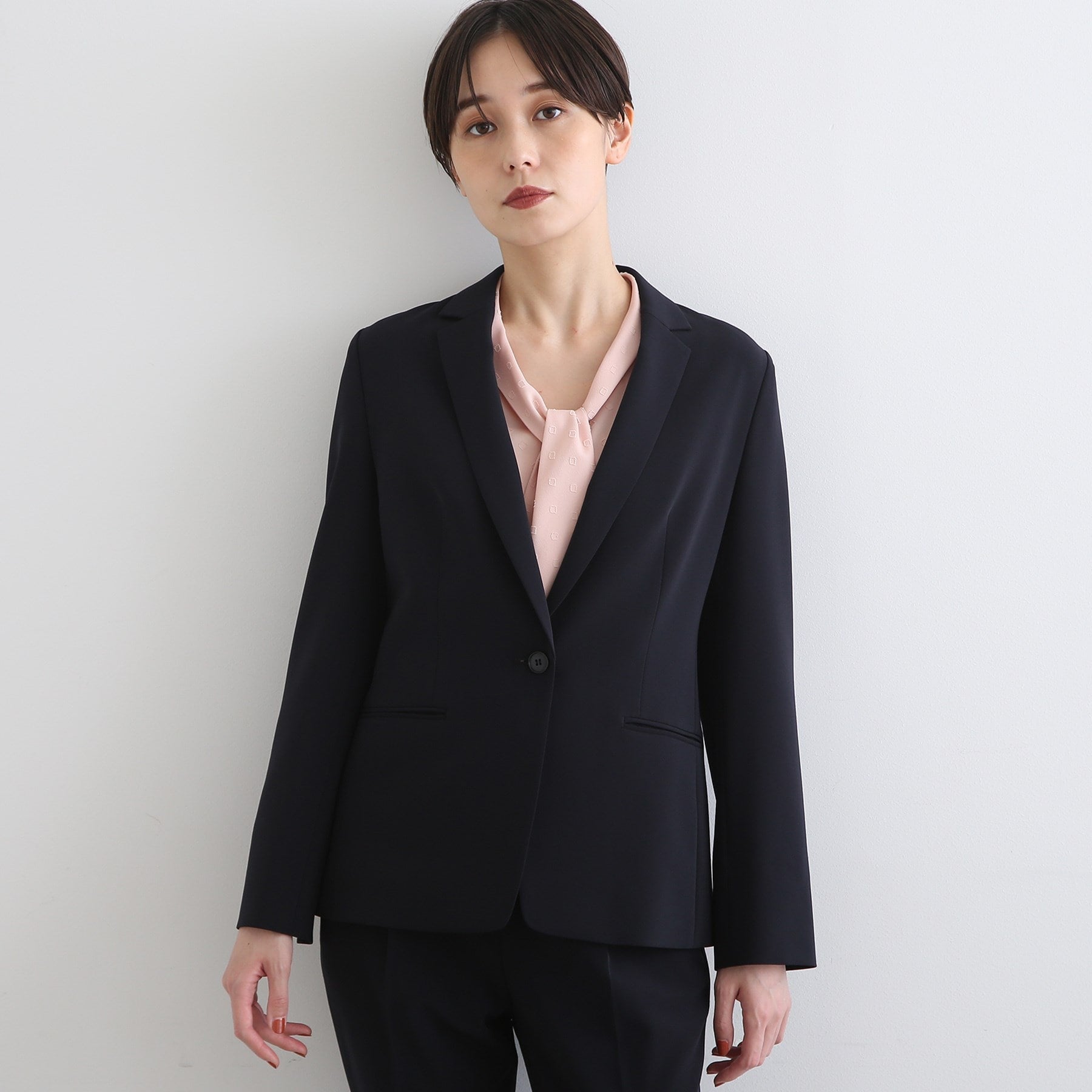 インディヴィ INDIVI 【洗える/UVケア/エコ/日本製】ストレッチテーラードジャケット (ネイビー) ネイビー(693)