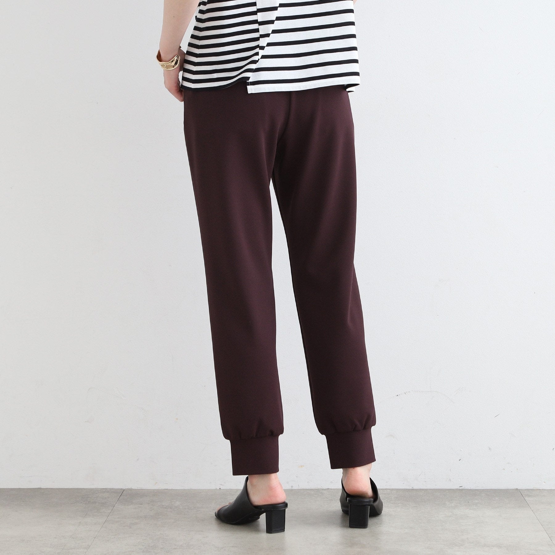 インディヴィ INDIVI 【洗える／UVケア／トレンド】ジョグパンツ